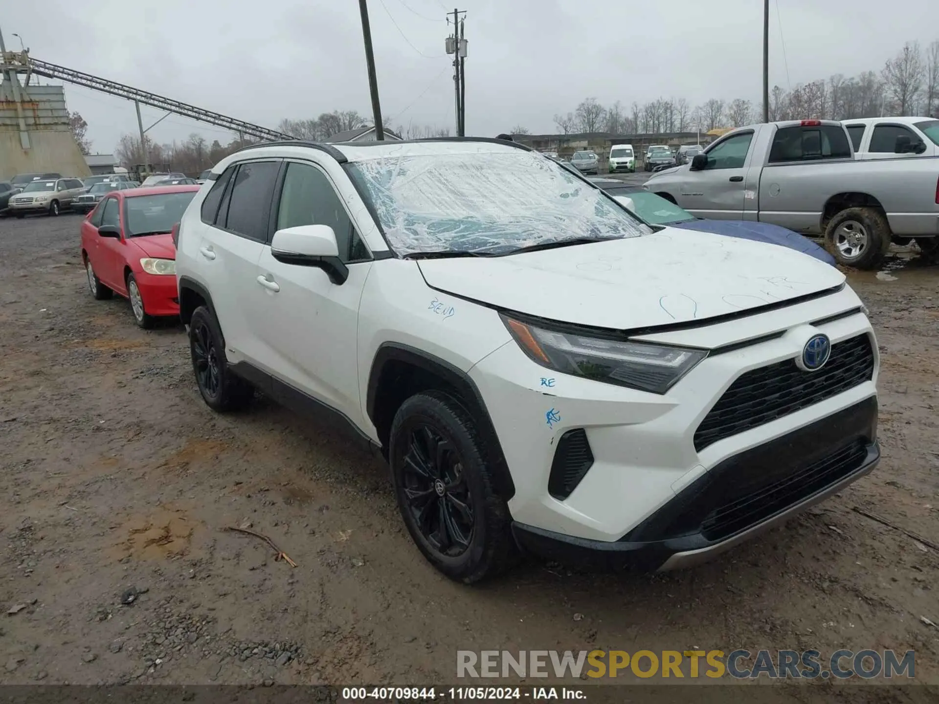 1 Photograph of a damaged car JTM16RFV6NJ015596 TOYOTA RAV4 HYBRID 2022