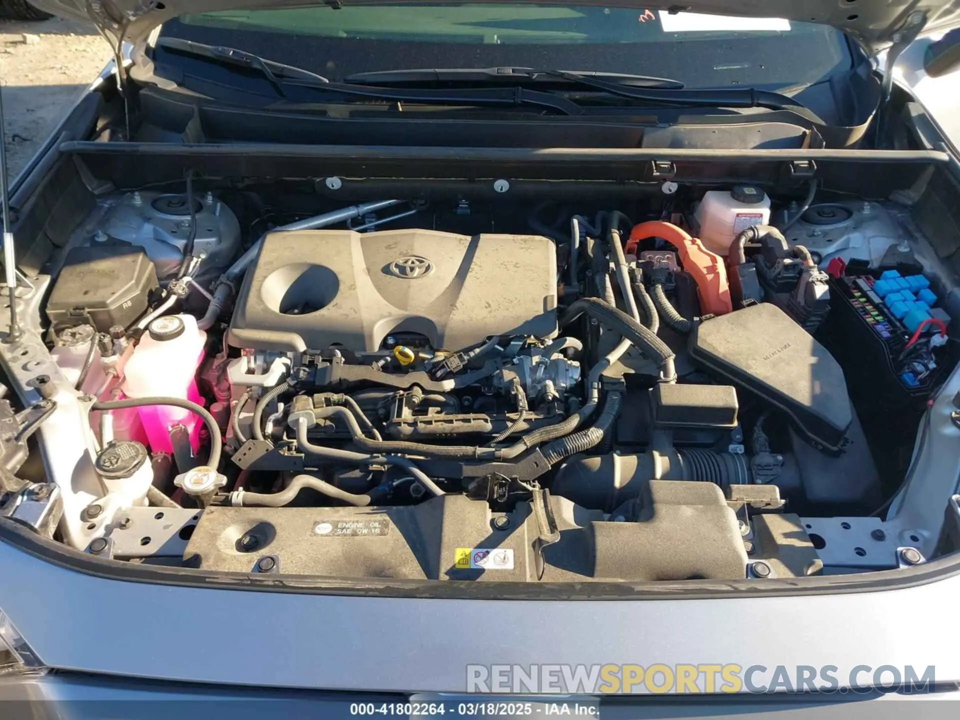 10 Photograph of a damaged car JTM16RFV7ND069018 TOYOTA RAV4 HYBRID 2022