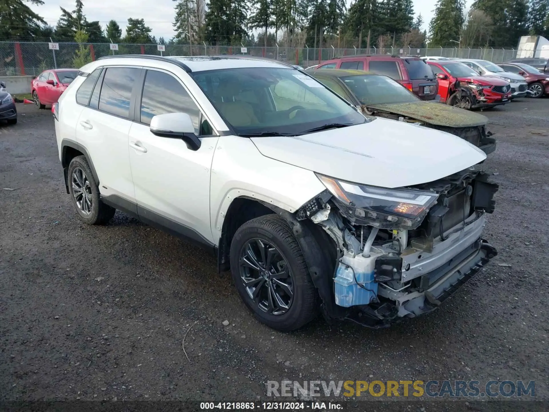 1 Photograph of a damaged car JTMB6RFV0NJ020121 TOYOTA RAV4 HYBRID 2022