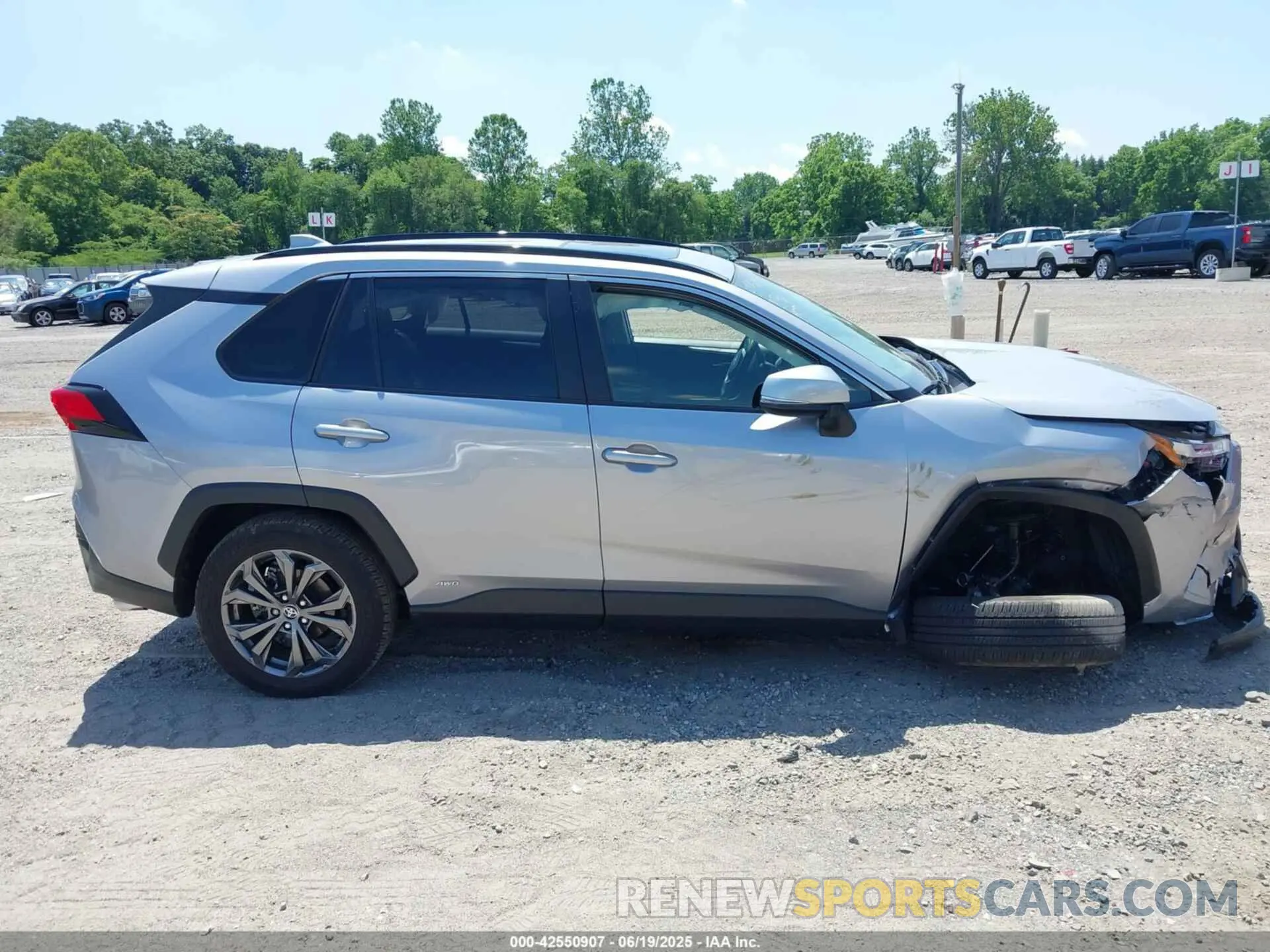 13 Photograph of a damaged car JTMB6RFV1ND063963 TOYOTA RAV4 HYBRID 2022
