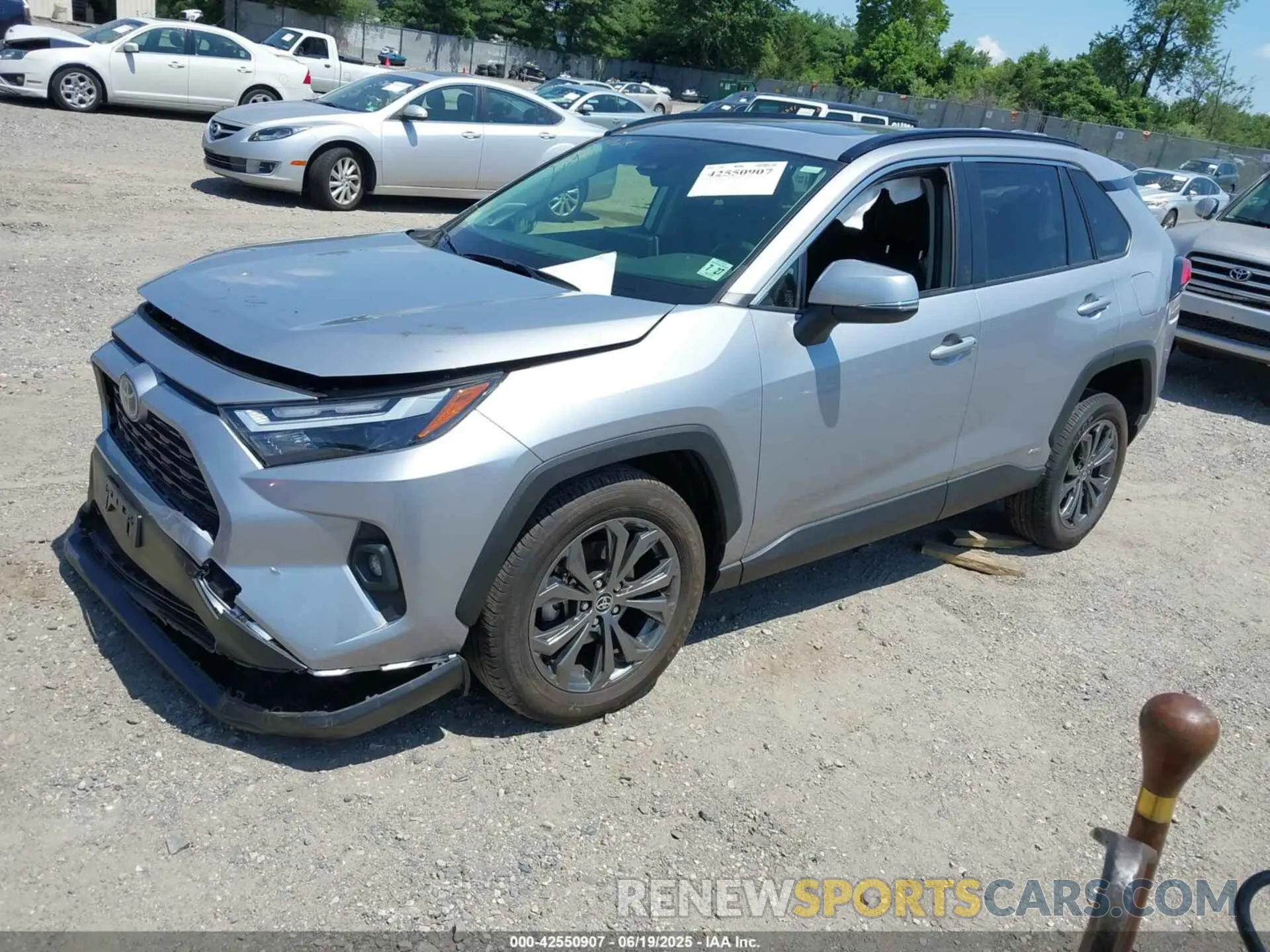2 Photograph of a damaged car JTMB6RFV1ND063963 TOYOTA RAV4 HYBRID 2022