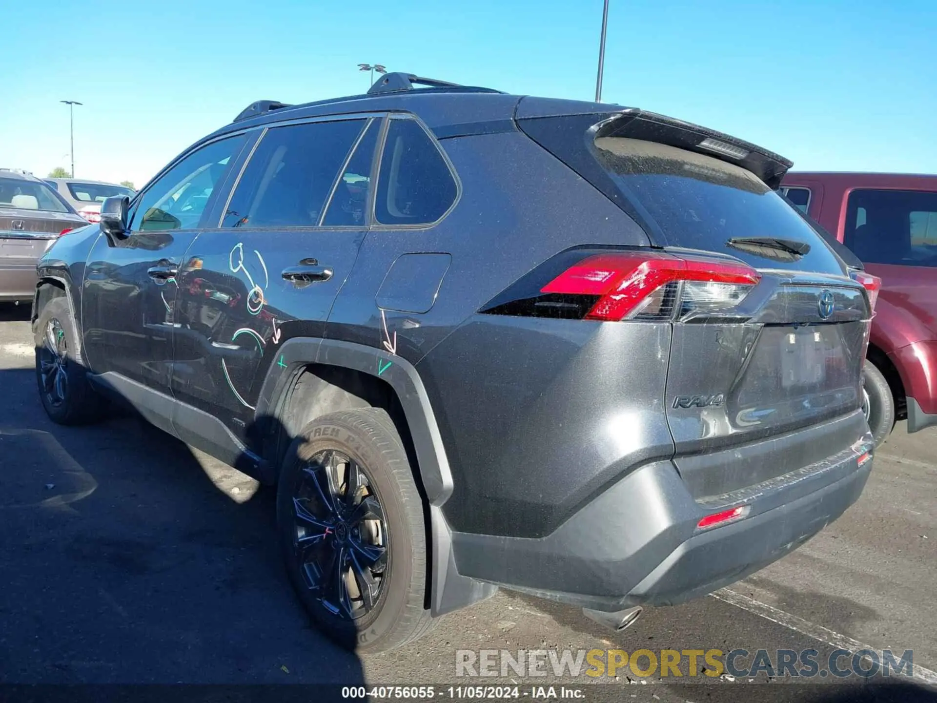 3 Photograph of a damaged car JTMB6RFV1ND073764 TOYOTA RAV4 HYBRID 2022