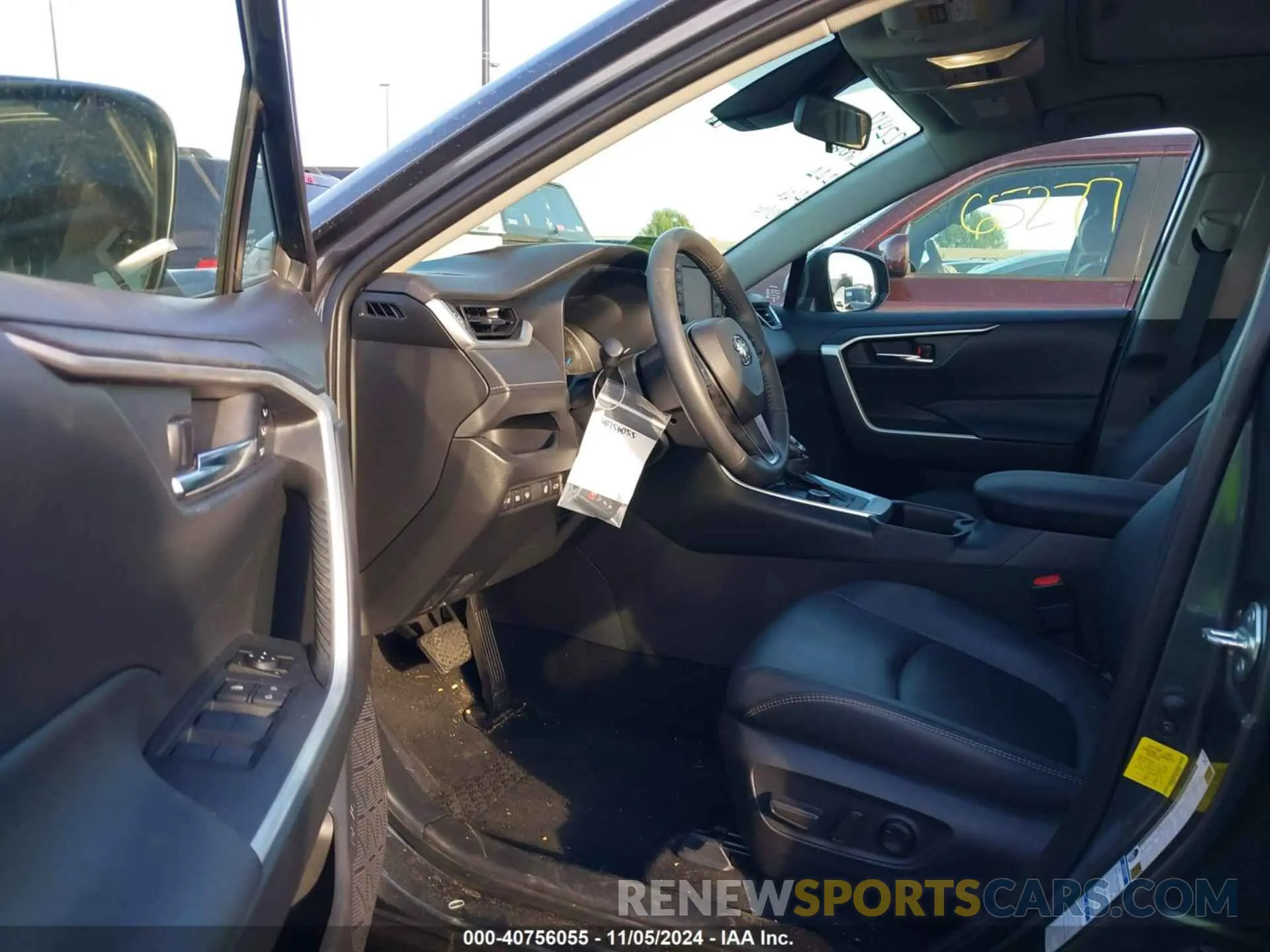 5 Photograph of a damaged car JTMB6RFV1ND073764 TOYOTA RAV4 HYBRID 2022