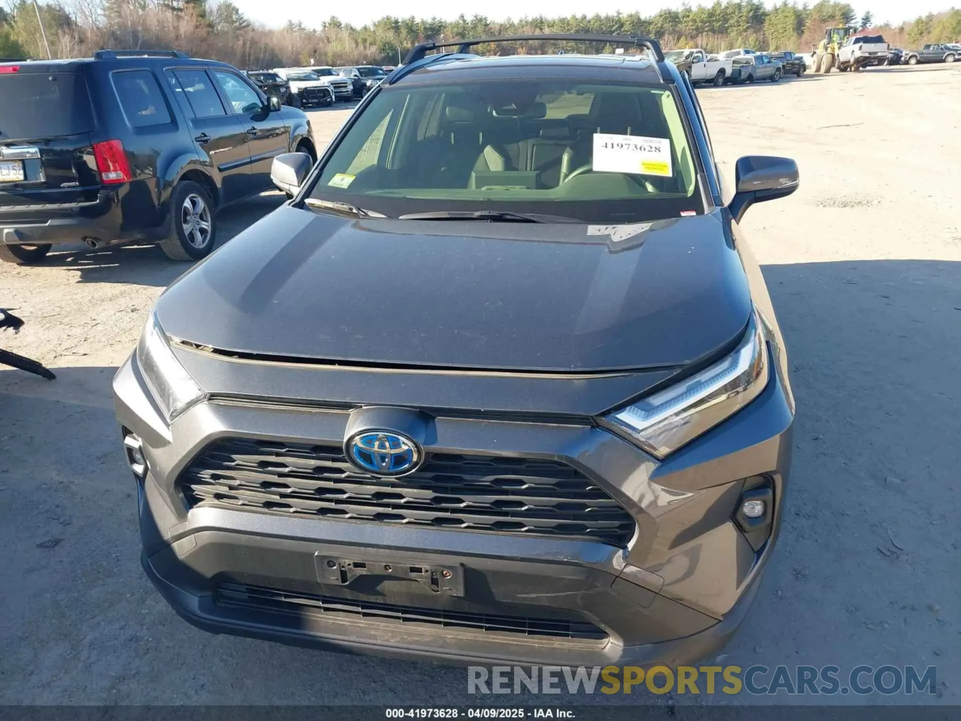 12 Photograph of a damaged car JTMB6RFV5ND065733 TOYOTA RAV4 HYBRID 2022