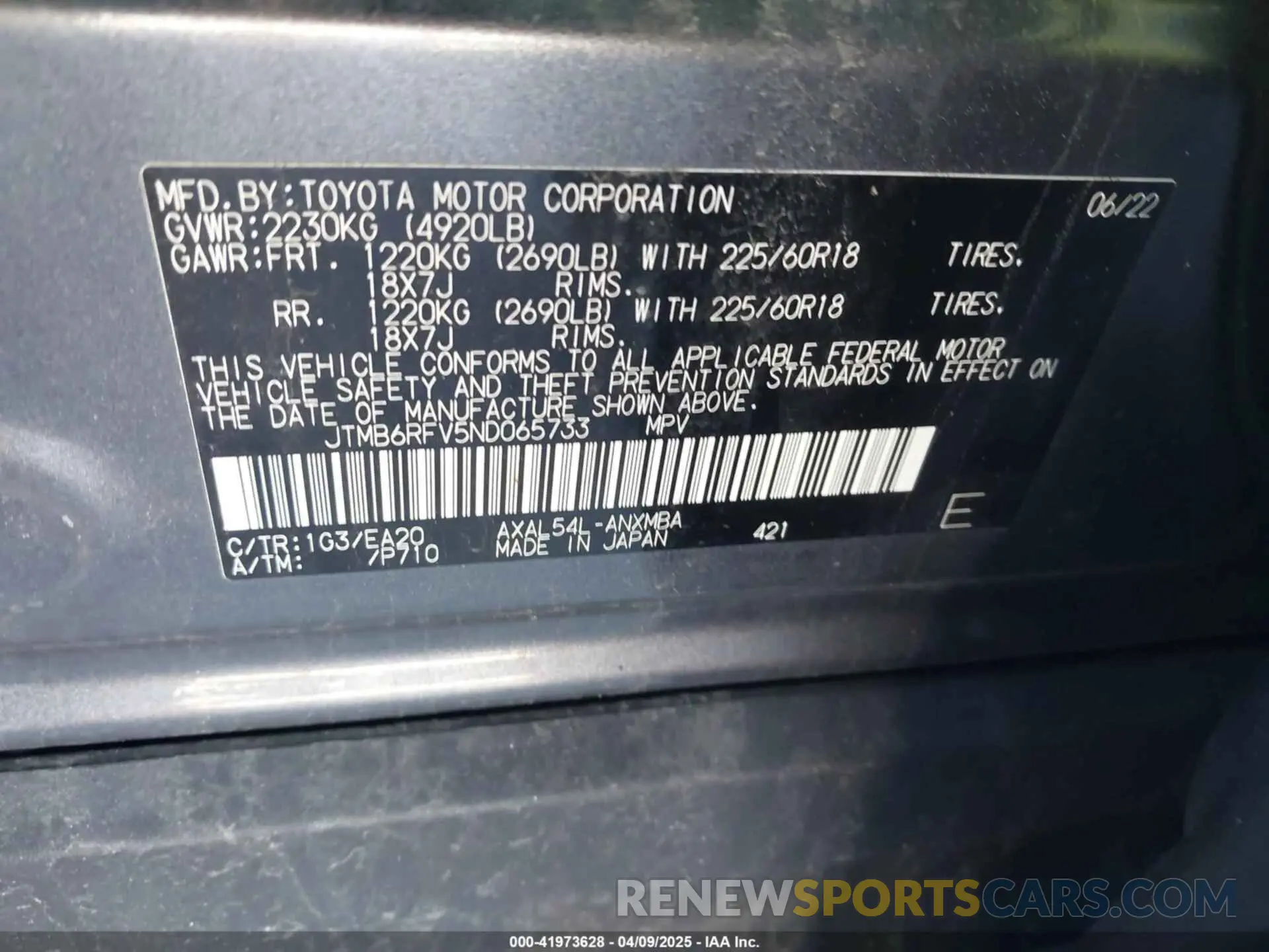 9 Photograph of a damaged car JTMB6RFV5ND065733 TOYOTA RAV4 HYBRID 2022
