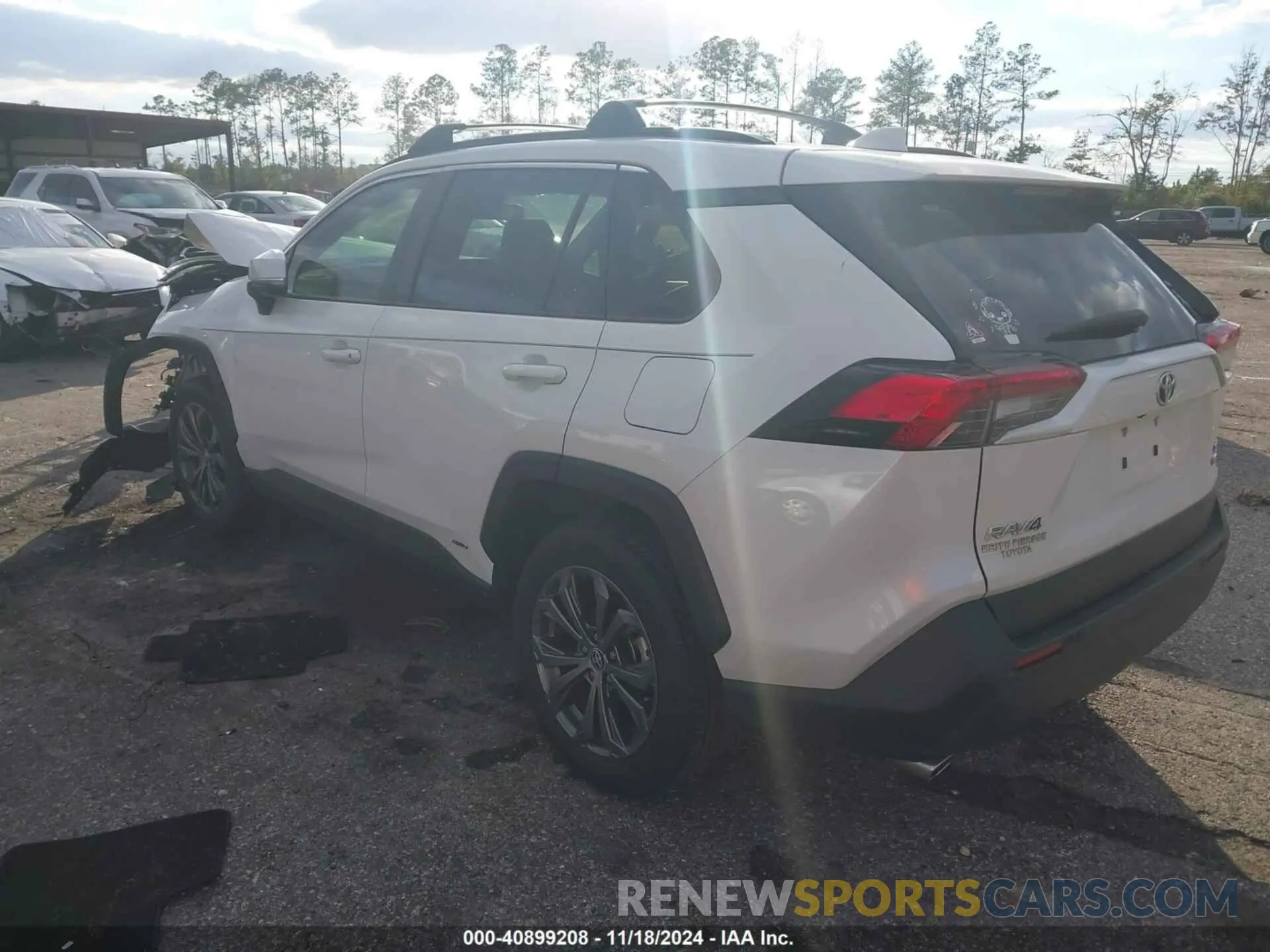 3 Photograph of a damaged car JTMB6RFV7ND533283 TOYOTA RAV4 HYBRID 2022