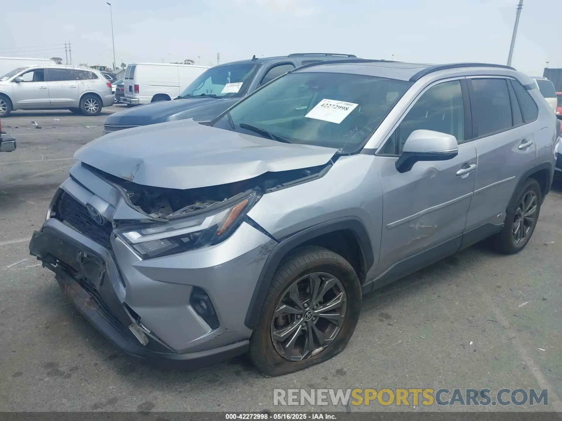 2 Photograph of a damaged car JTMB6RFV8ND056654 TOYOTA RAV4 HYBRID 2022