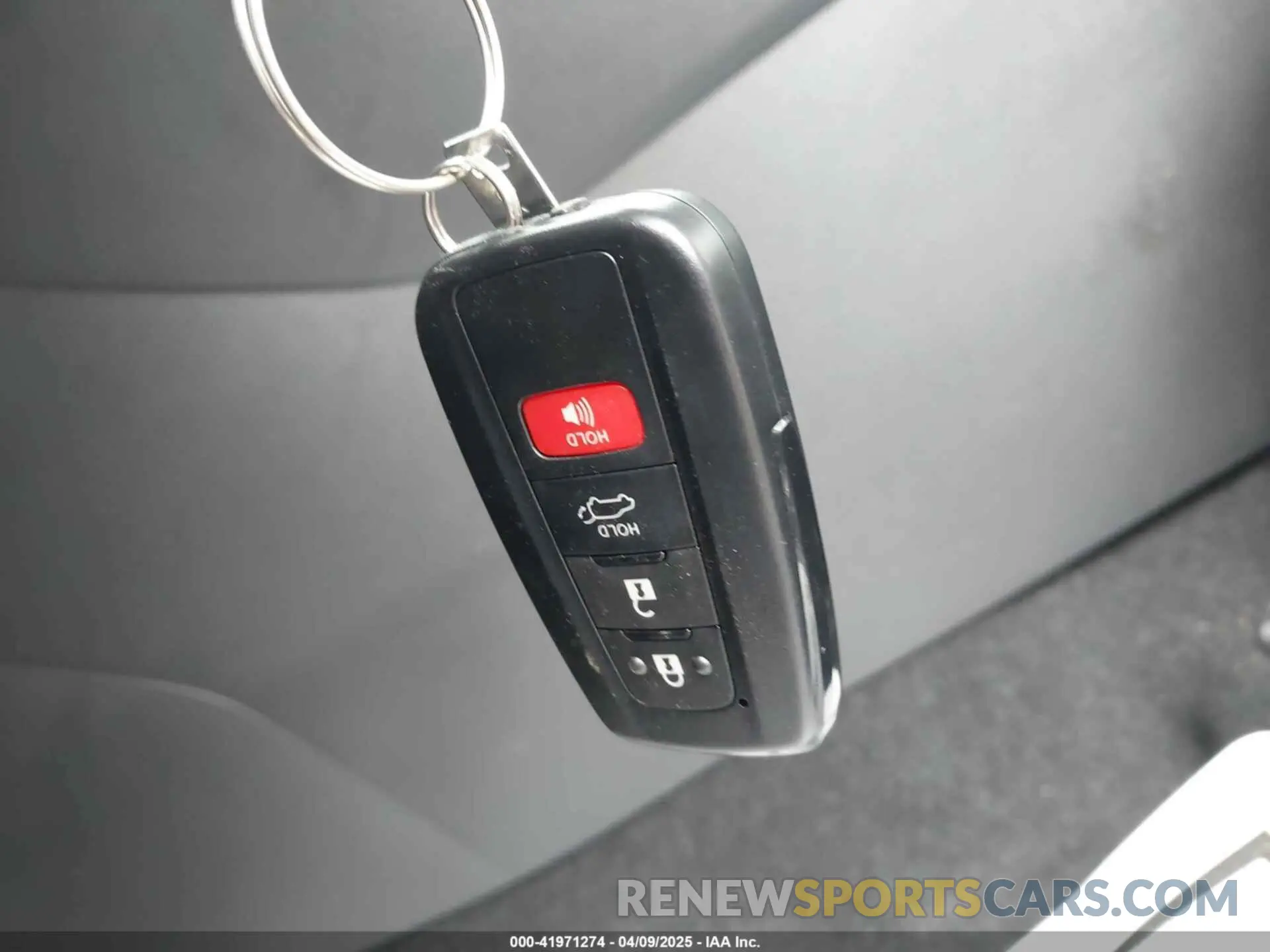 11 Photograph of a damaged car JTMB6RFV9ND065377 TOYOTA RAV4 HYBRID 2022