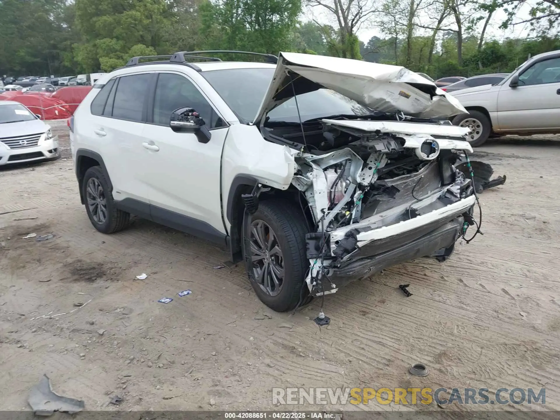 1 Photograph of a damaged car JTMB6RFV9ND078419 TOYOTA RAV4 HYBRID 2022