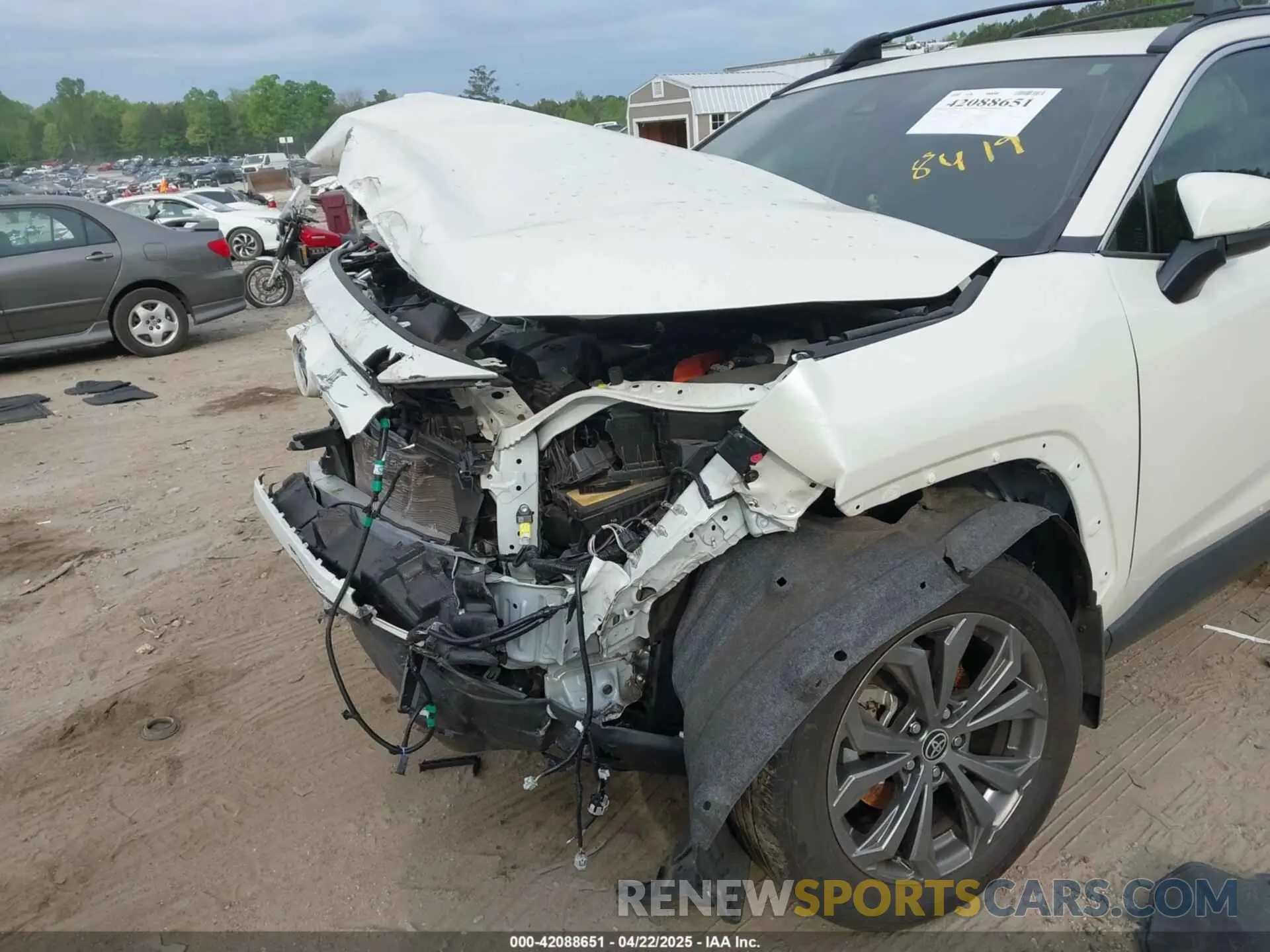 6 Photograph of a damaged car JTMB6RFV9ND078419 TOYOTA RAV4 HYBRID 2022