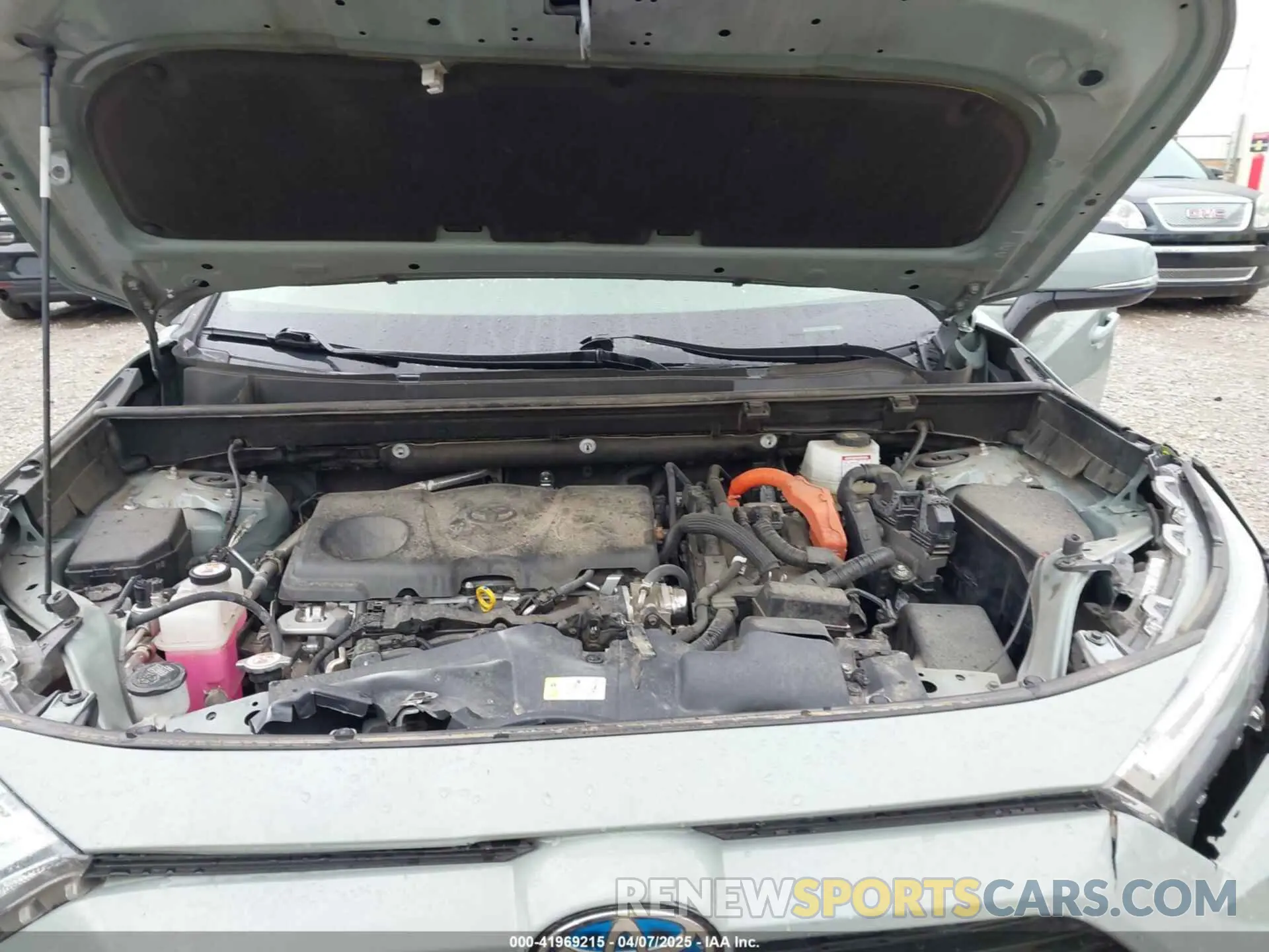 10 Photograph of a damaged car JTMB6RFVXND052153 TOYOTA RAV4 HYBRID 2022