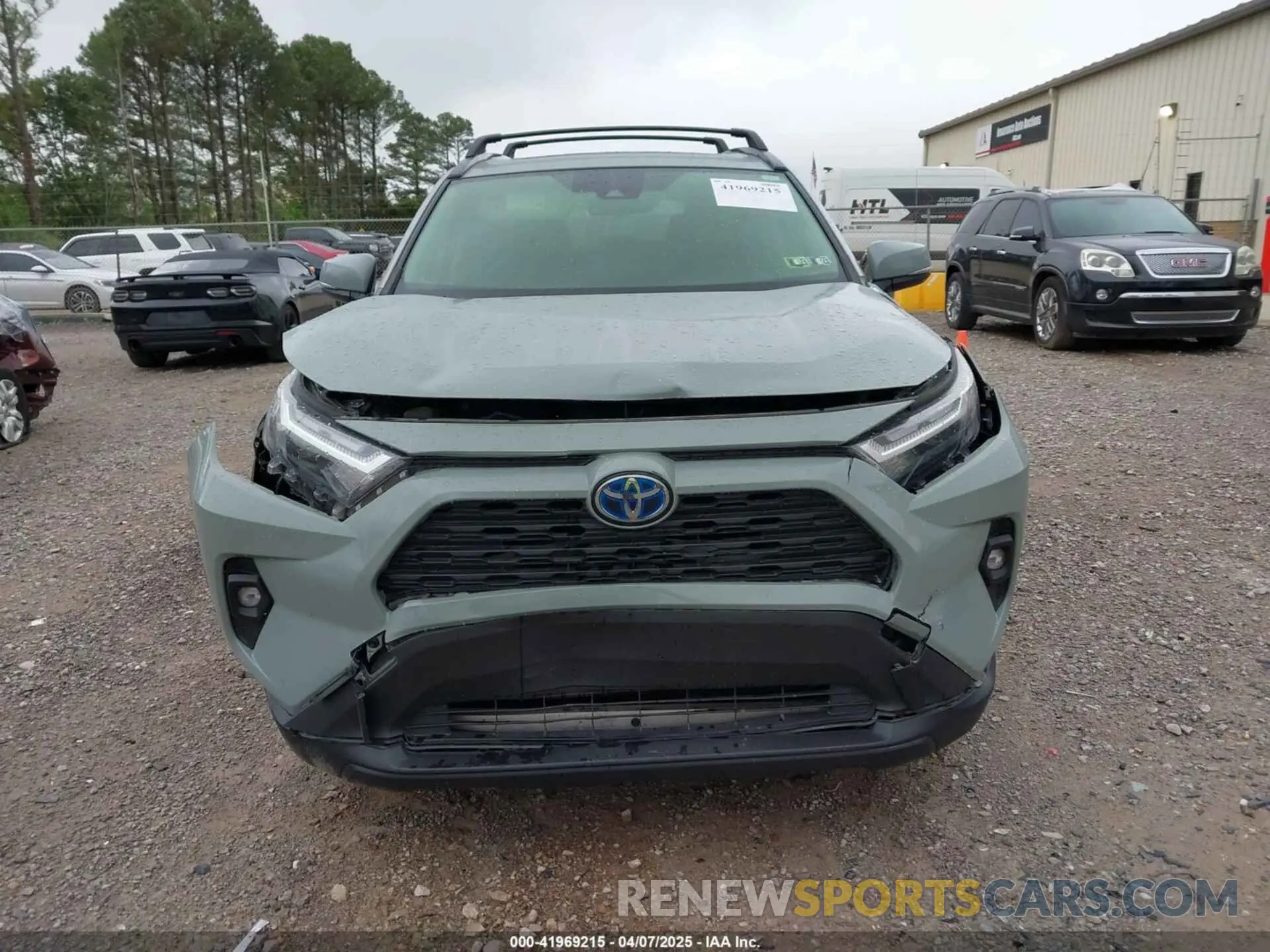 12 Photograph of a damaged car JTMB6RFVXND052153 TOYOTA RAV4 HYBRID 2022