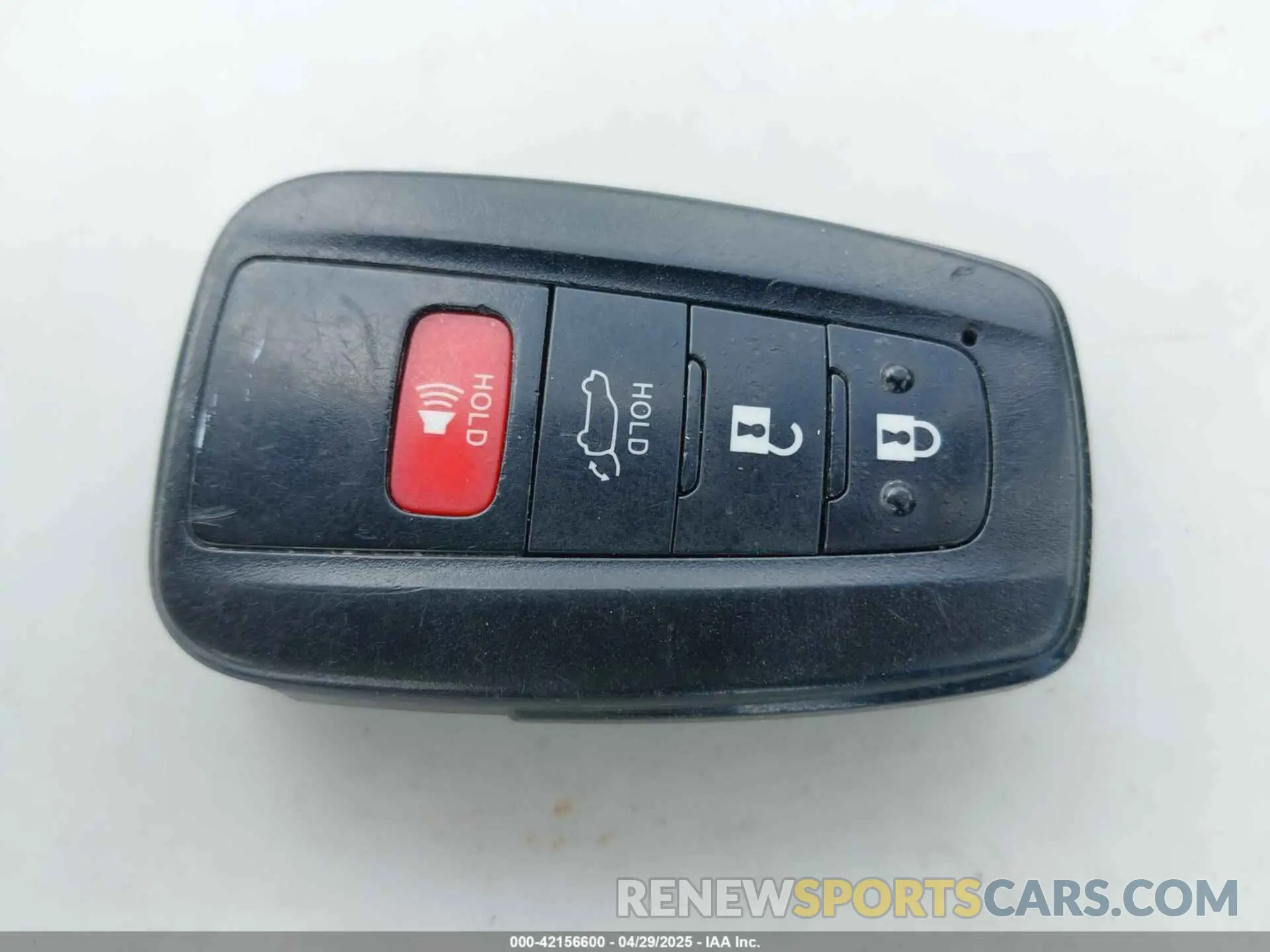 11 Photograph of a damaged car JTMD6RFV0NJ019432 TOYOTA RAV4 HYBRID 2022
