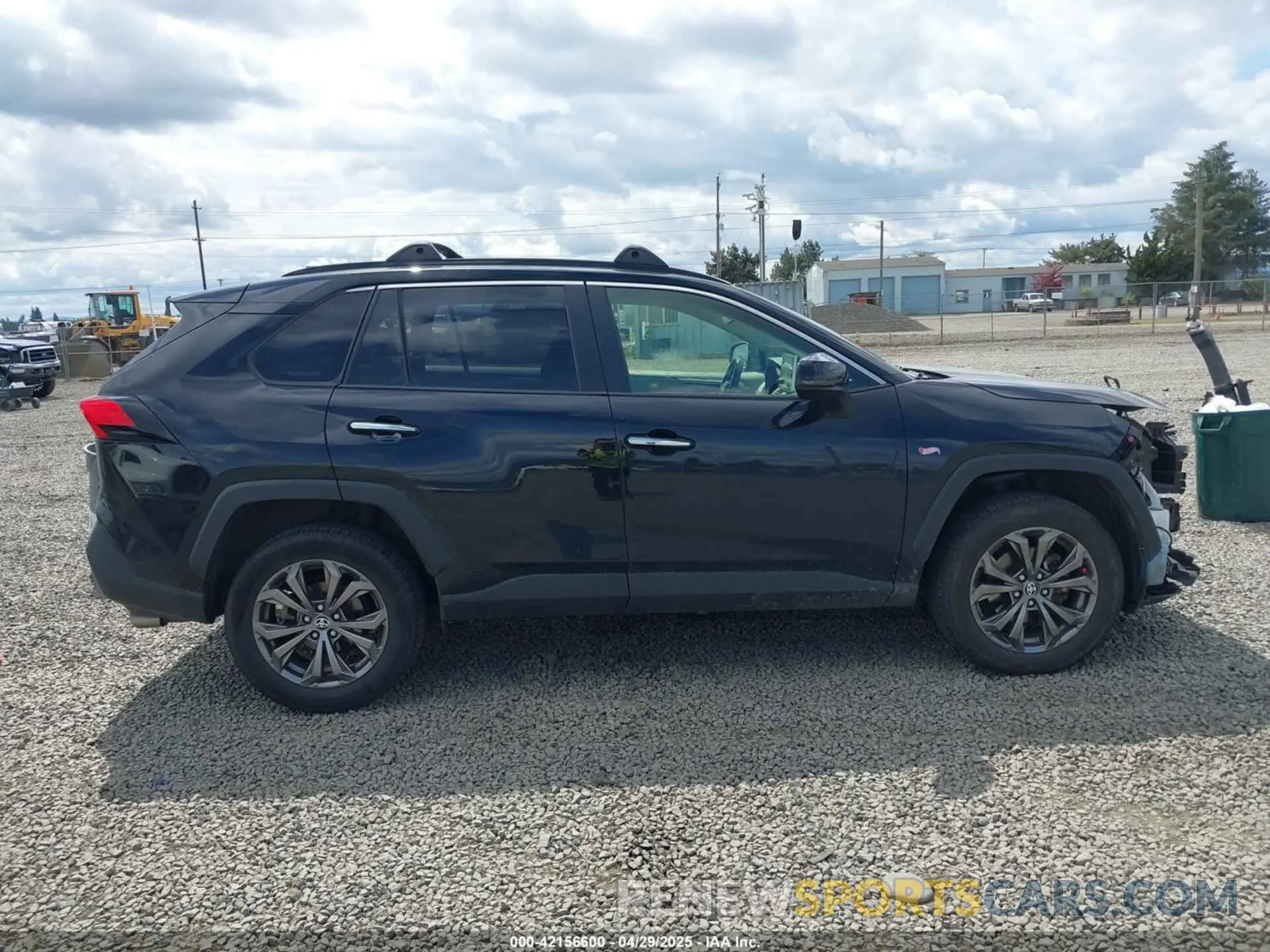 14 Photograph of a damaged car JTMD6RFV0NJ019432 TOYOTA RAV4 HYBRID 2022