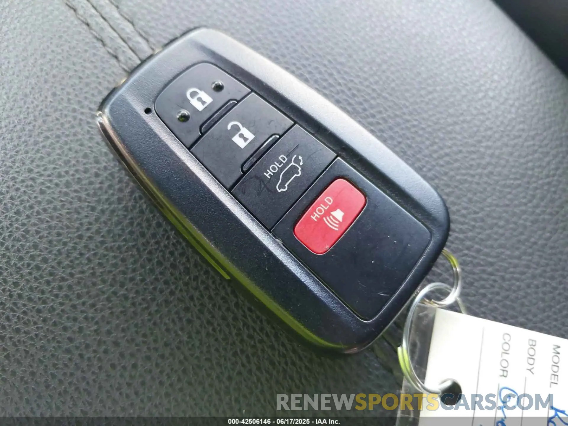 11 Photograph of a damaged car JTME6RFV0ND526690 TOYOTA RAV4 HYBRID 2022