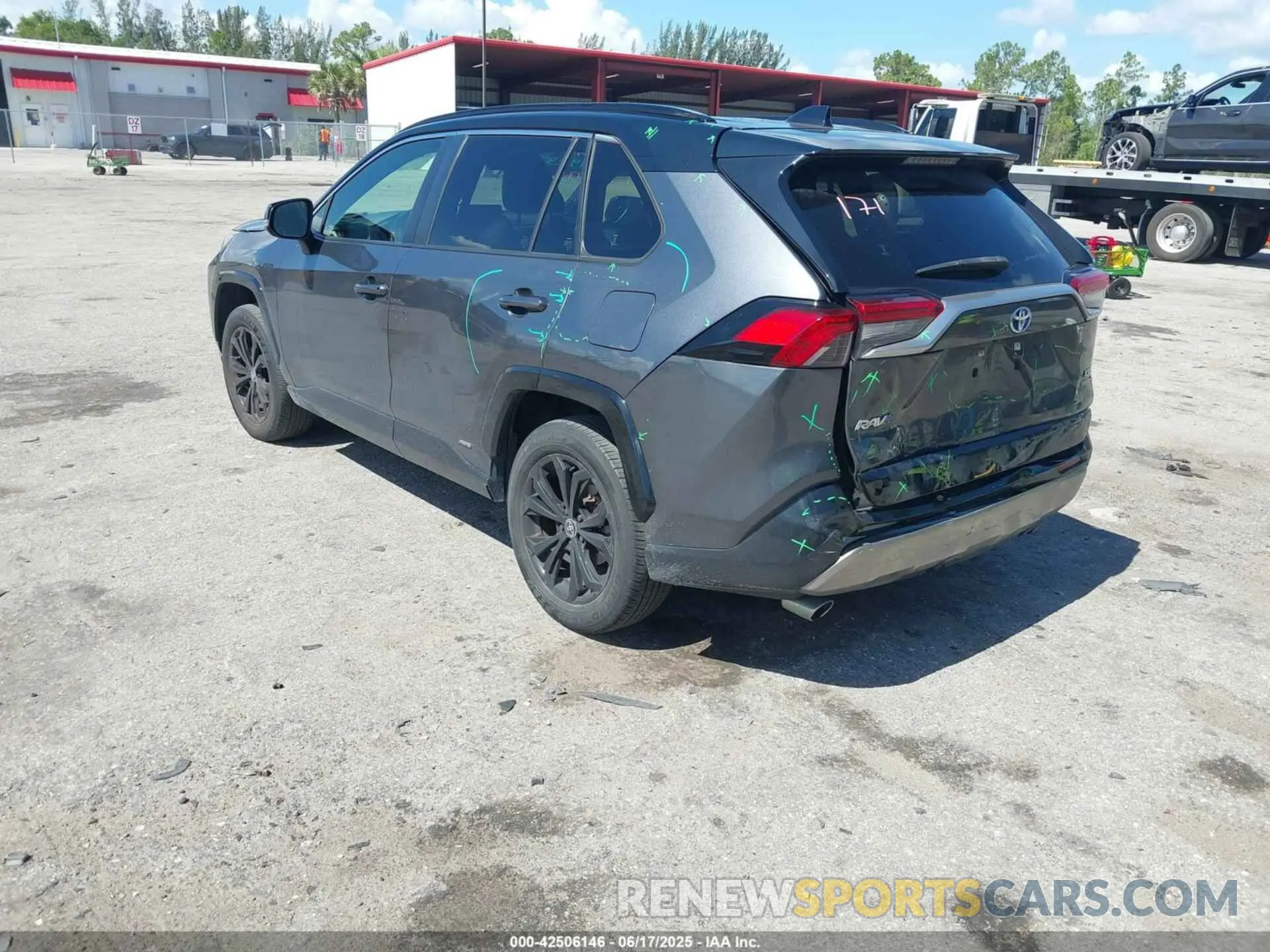 3 Photograph of a damaged car JTME6RFV0ND526690 TOYOTA RAV4 HYBRID 2022