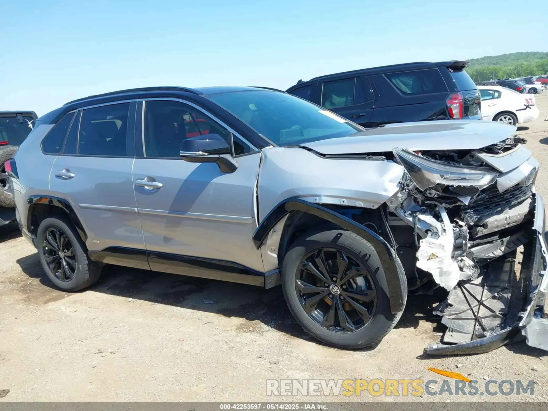 13 Photograph of a damaged car JTME6RFV1ND520168 TOYOTA RAV4 HYBRID 2022