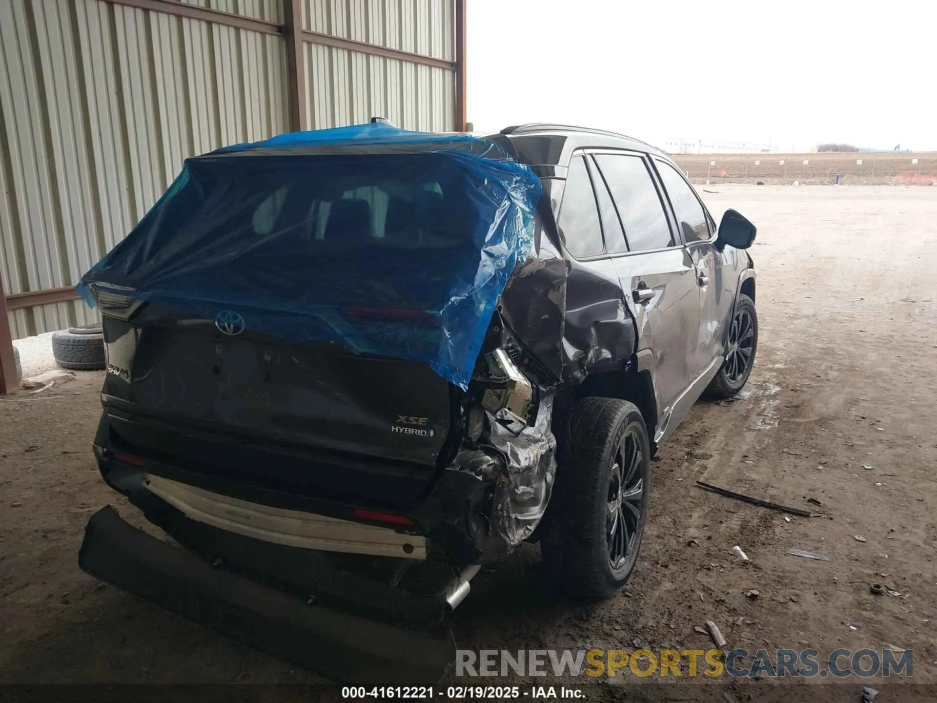 4 Photograph of a damaged car JTME6RFV1ND526648 TOYOTA RAV4 HYBRID 2022