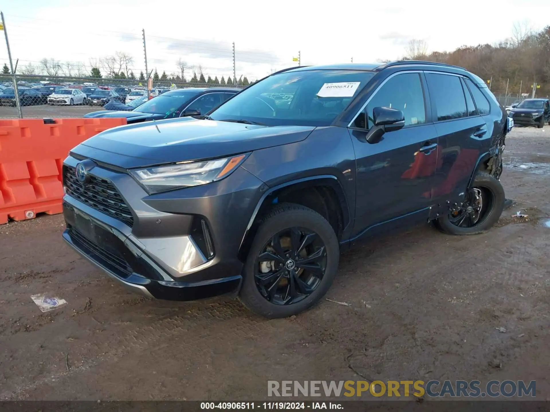 2 Photograph of a damaged car JTME6RFV4NJ019518 TOYOTA RAV4 HYBRID 2022
