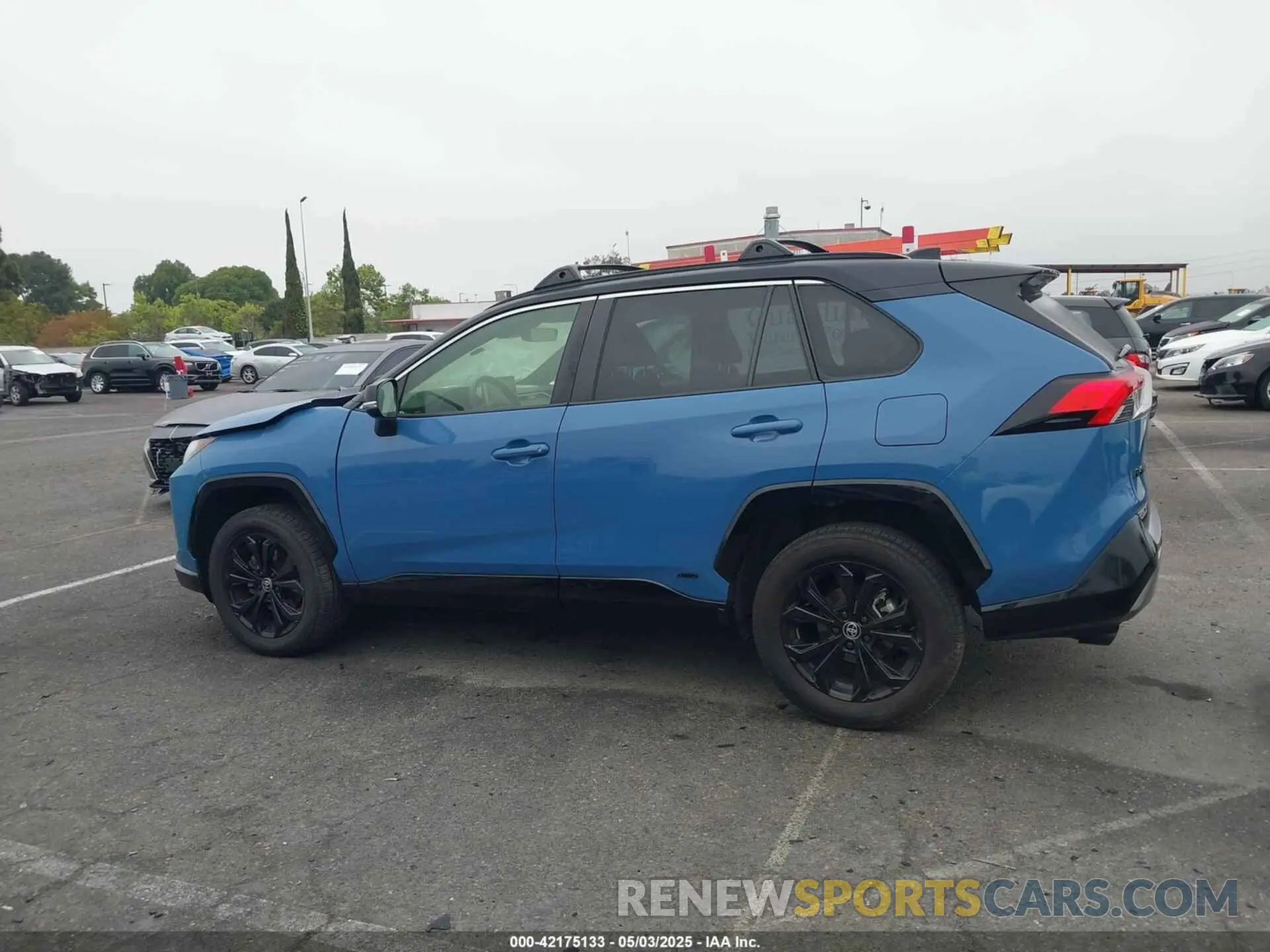 14 Photograph of a damaged car JTME6RFV7ND530526 TOYOTA RAV4 HYBRID 2022
