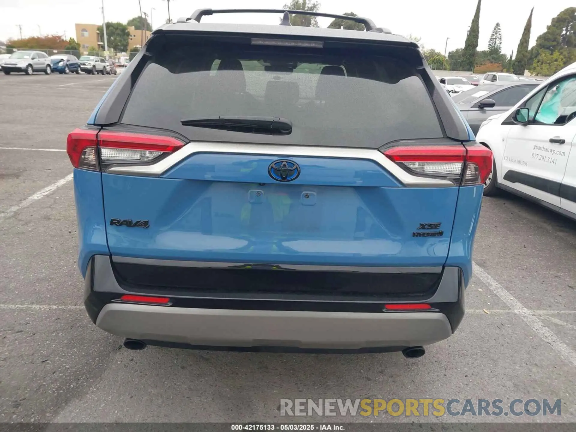 16 Photograph of a damaged car JTME6RFV7ND530526 TOYOTA RAV4 HYBRID 2022