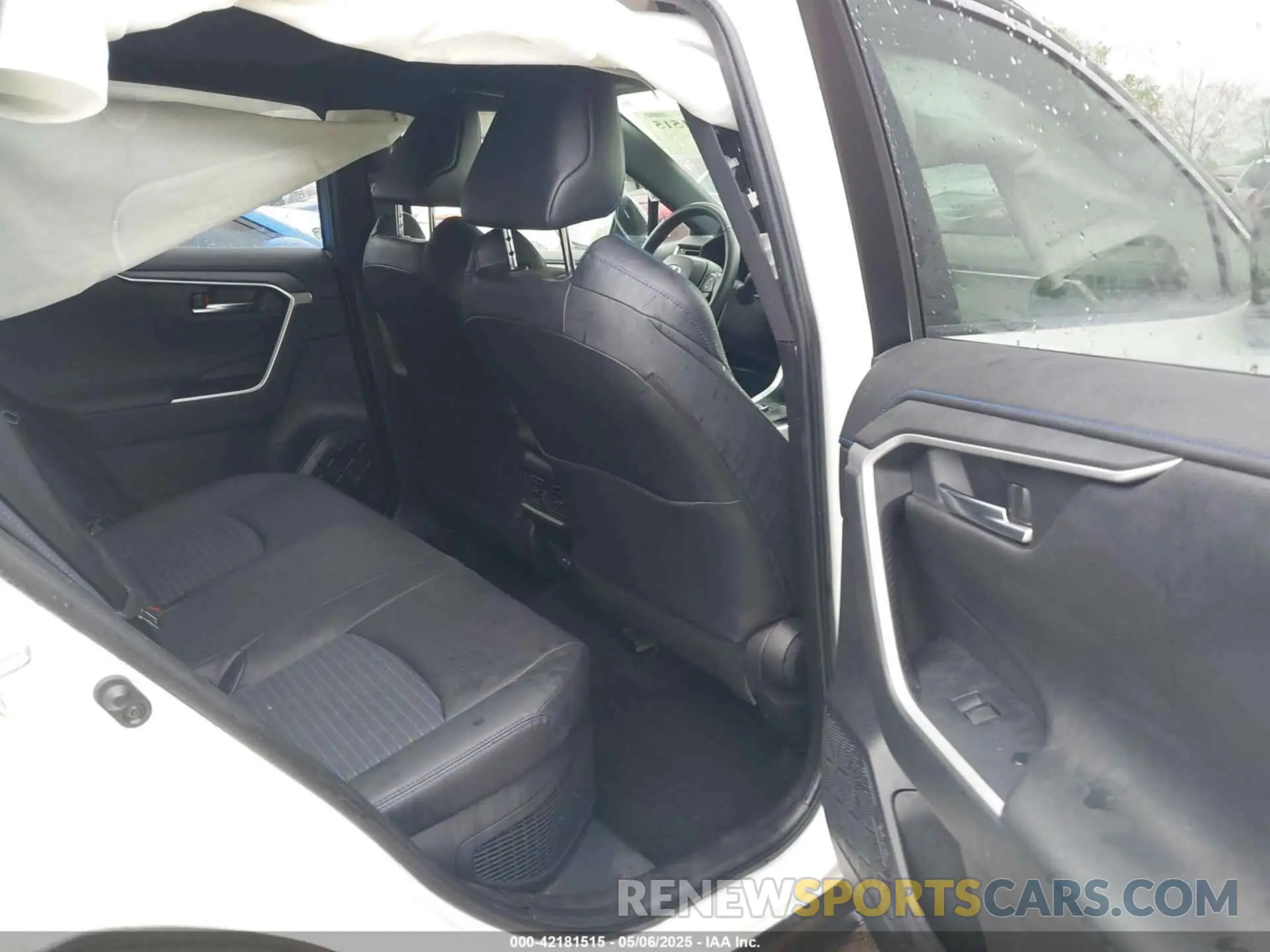 8 Photograph of a damaged car JTME6RFV8ND535461 TOYOTA RAV4 HYBRID 2022