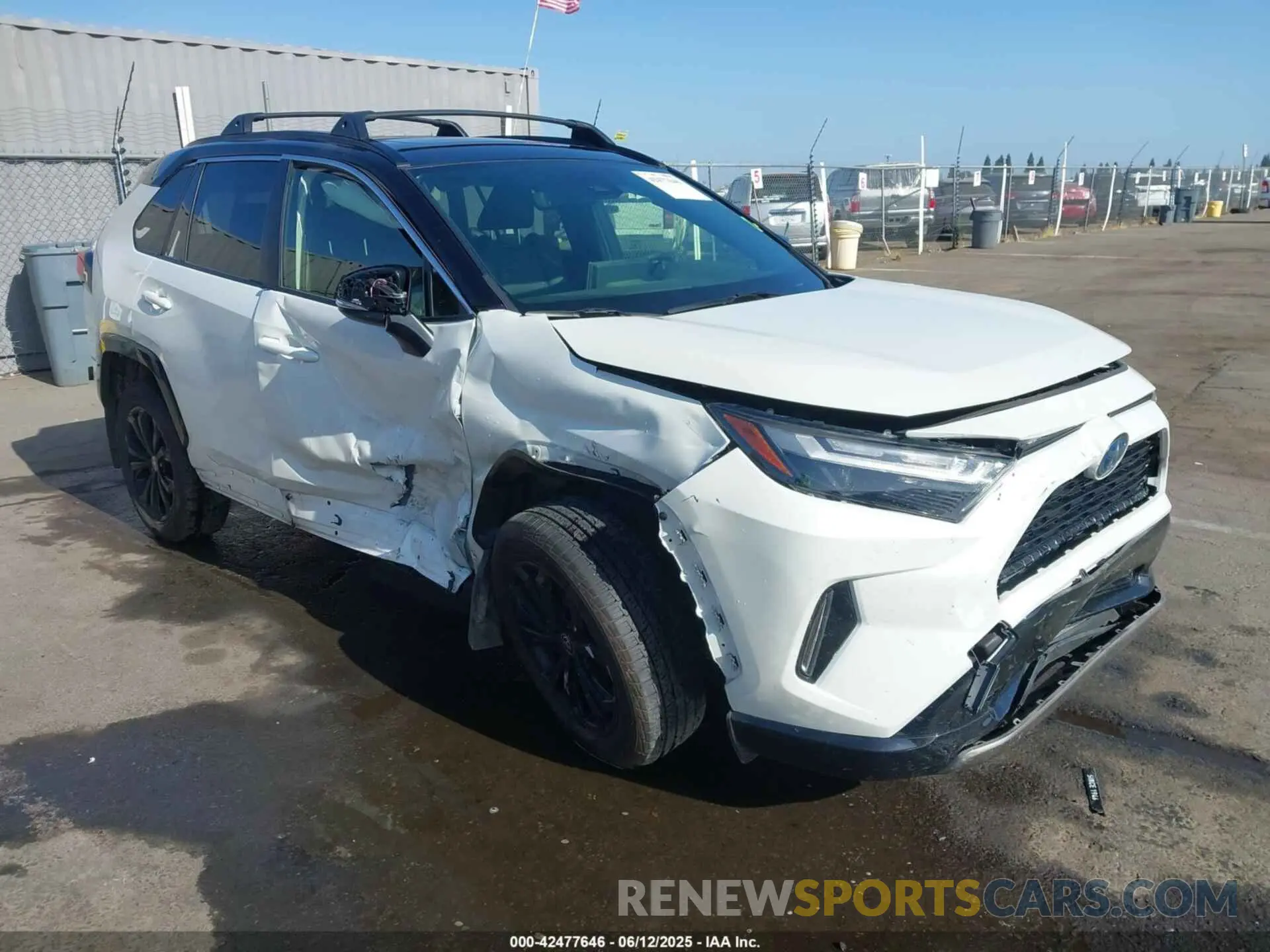 1 Photograph of a damaged car JTME6RFV9ND534822 TOYOTA RAV4 HYBRID 2022