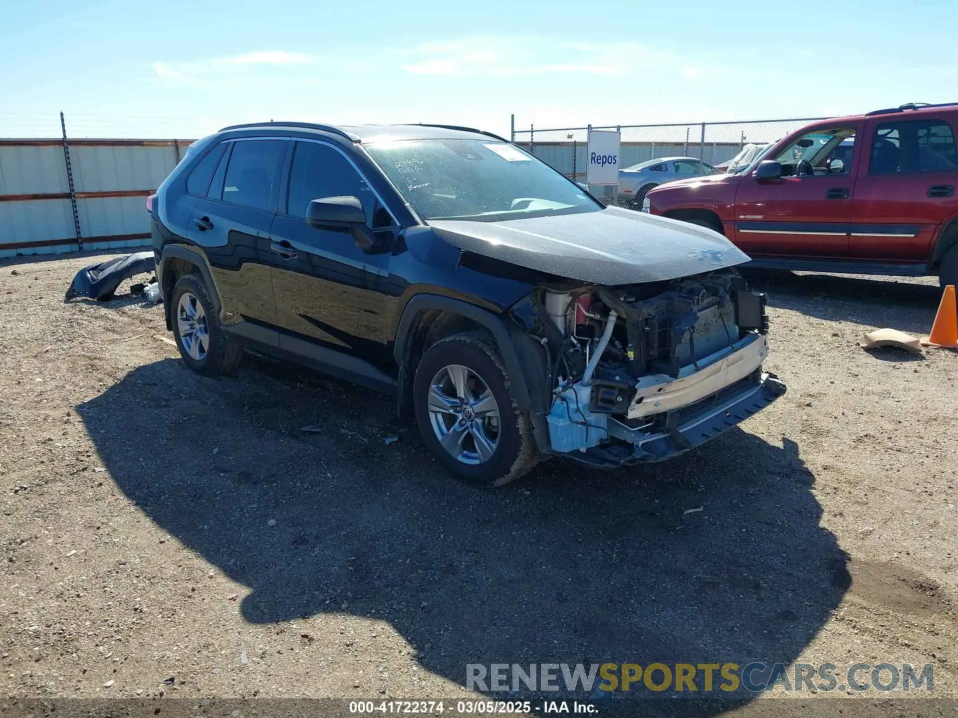 1 Photograph of a damaged car JTMLWRFV5ND144243 TOYOTA RAV4 HYBRID 2022