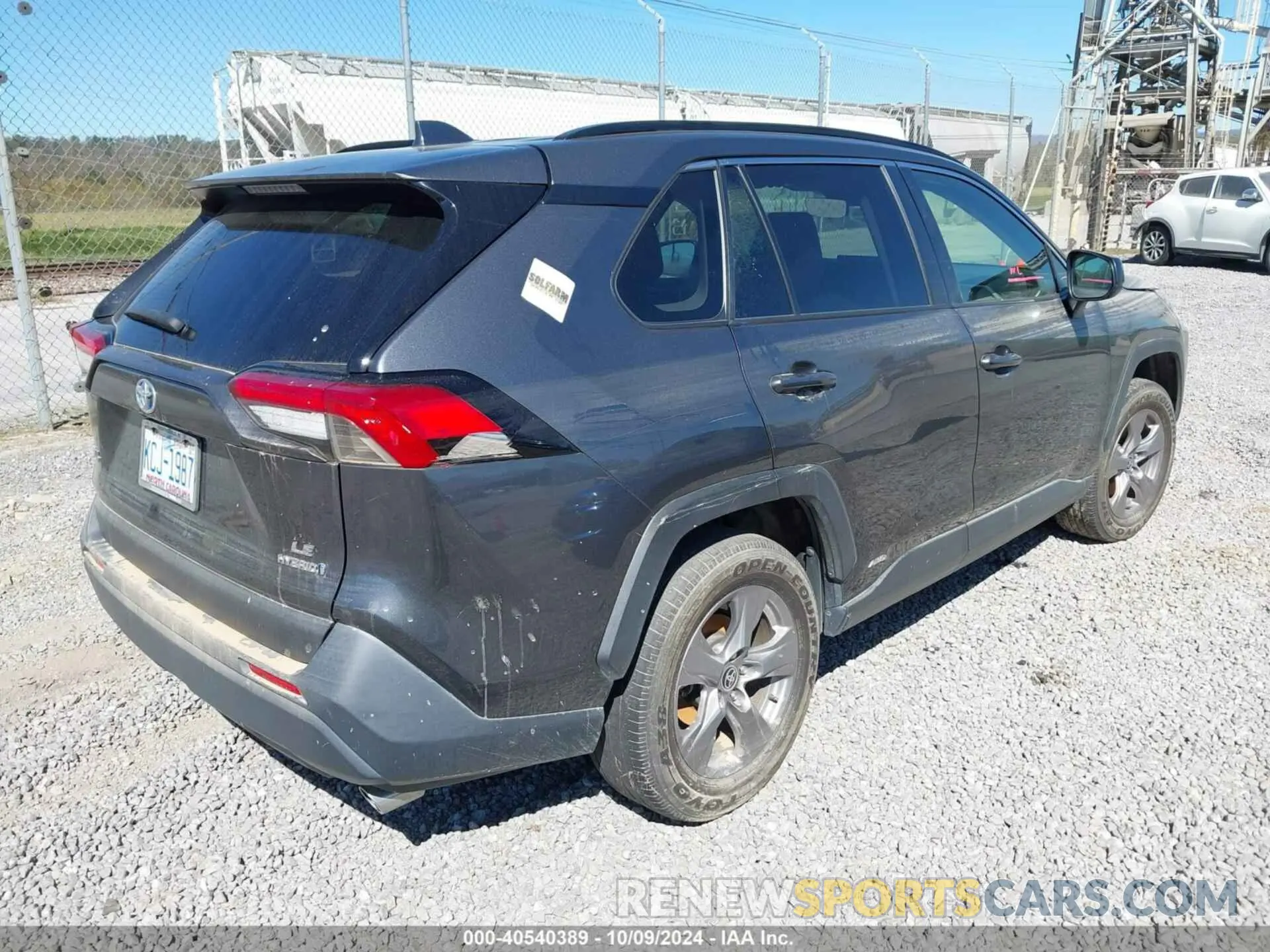 4 Photograph of a damaged car JTMLWRFV6ND148950 TOYOTA RAV4 HYBRID 2022