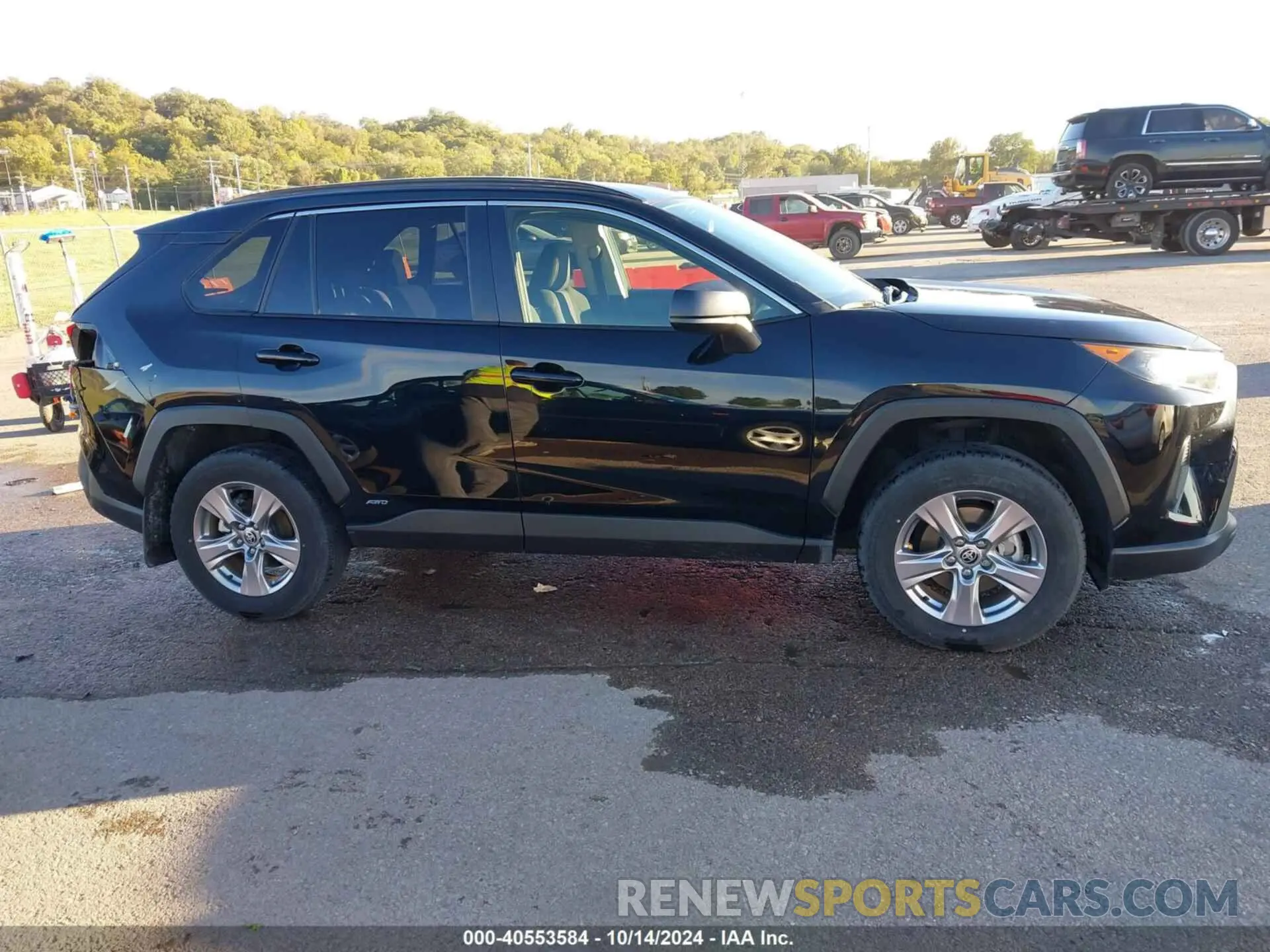 14 Photograph of a damaged car JTMLWRFV8ND147718 TOYOTA RAV4 HYBRID 2022