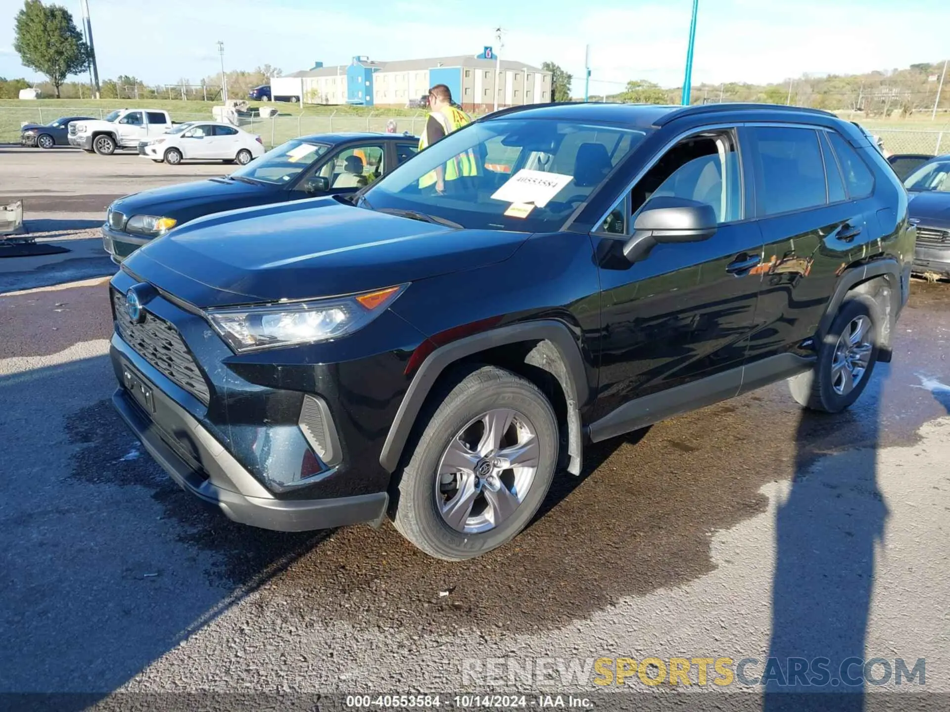 2 Photograph of a damaged car JTMLWRFV8ND147718 TOYOTA RAV4 HYBRID 2022