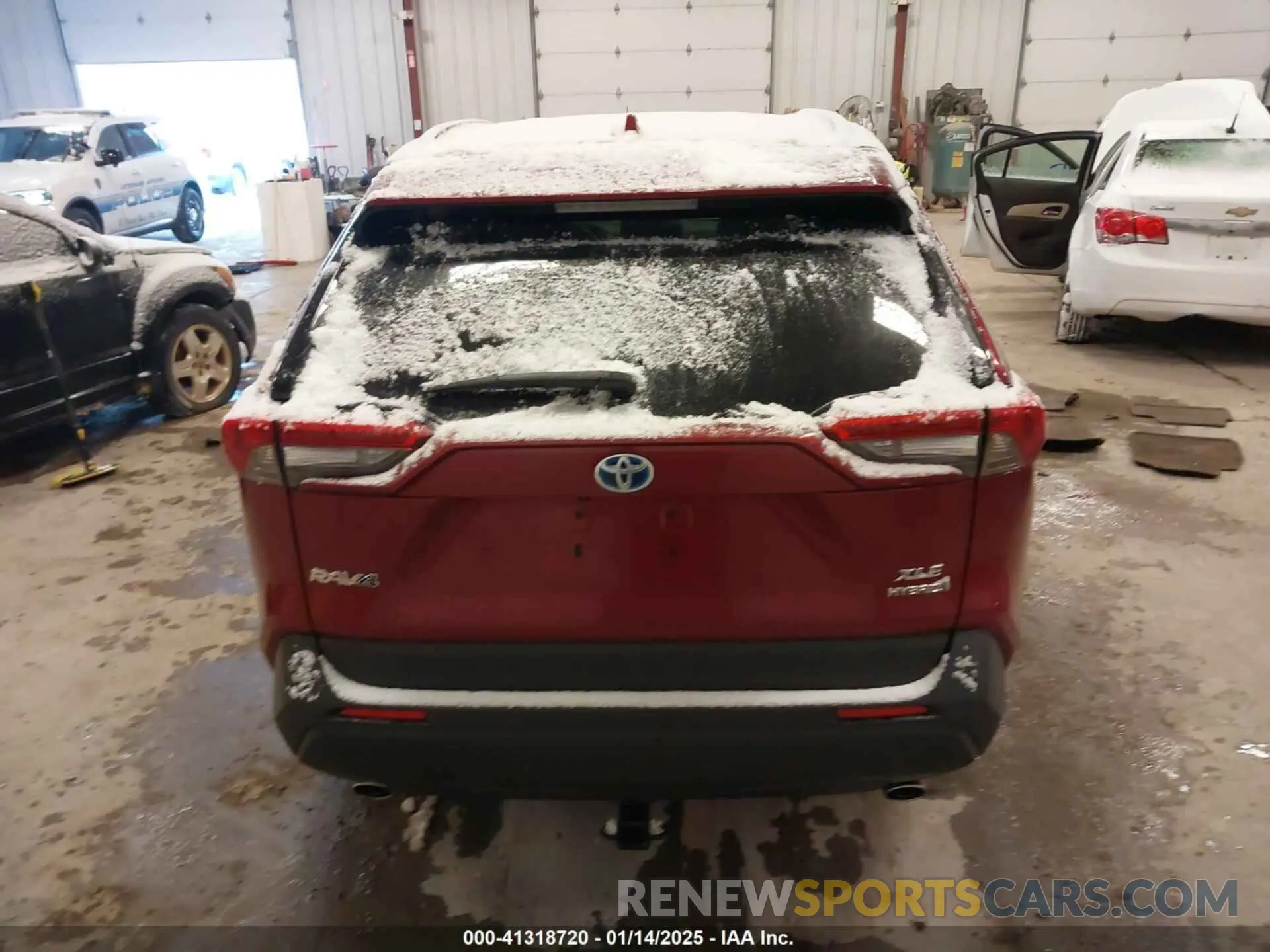 16 Photograph of a damaged car JTMRWRFV2ND564732 TOYOTA RAV4 HYBRID 2022