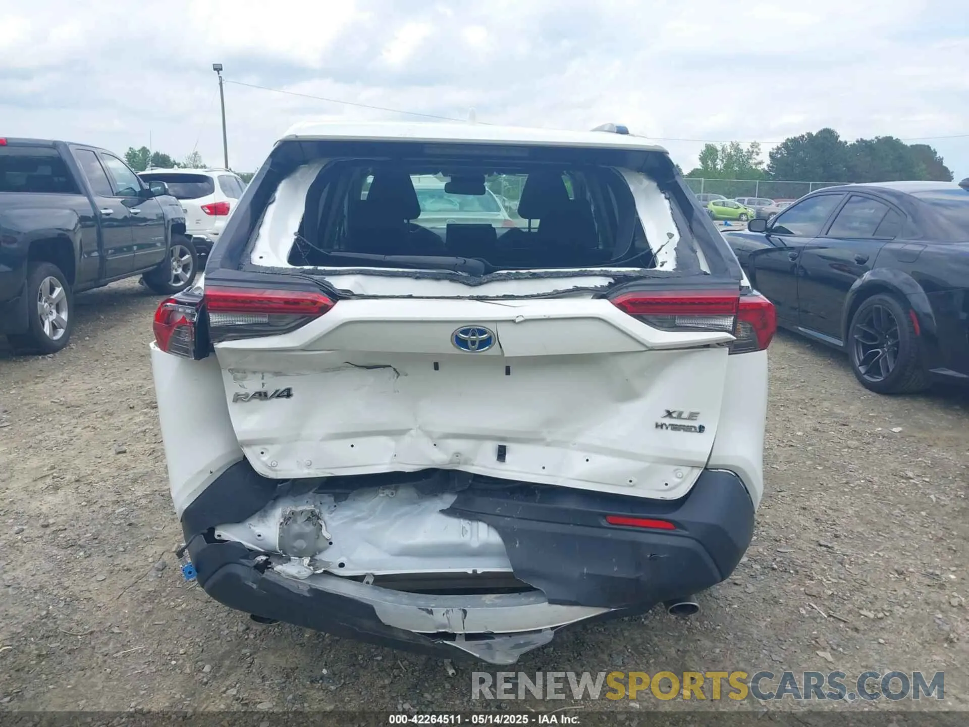 16 Photograph of a damaged car JTMRWRFV4ND566482 TOYOTA RAV4 HYBRID 2022