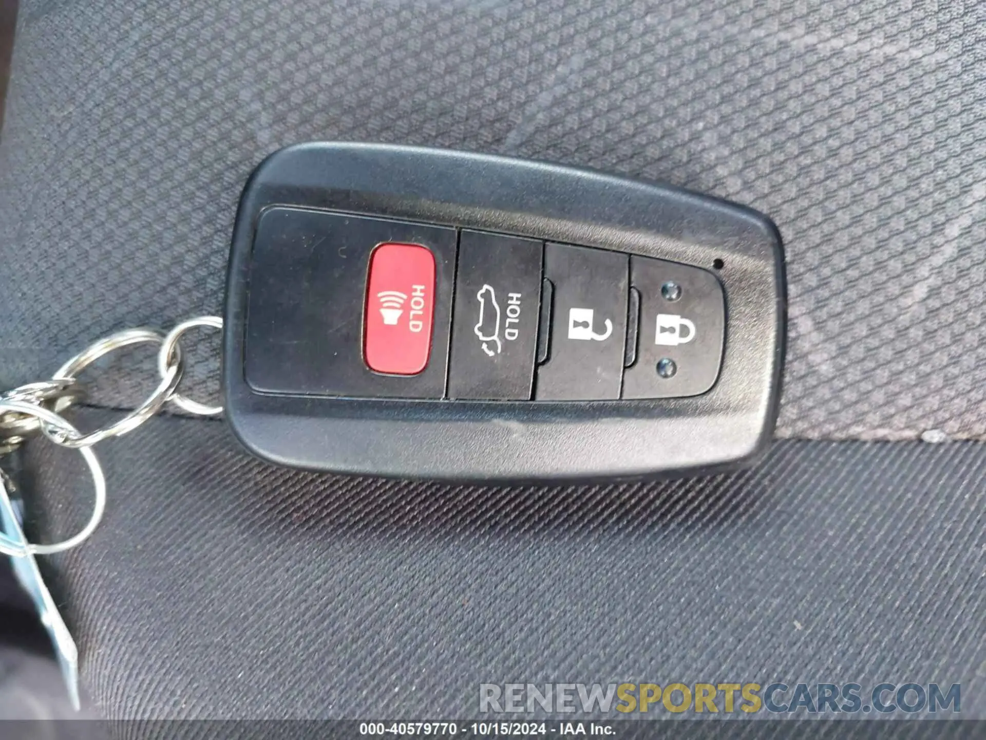 11 Photograph of a damaged car JTMRWRFV4ND568605 TOYOTA RAV4 HYBRID 2022