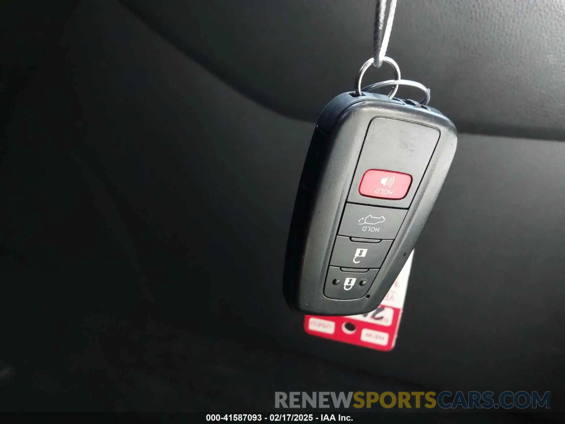 11 Photograph of a damaged car JTMRWRFV6ND165774 TOYOTA RAV4 HYBRID 2022