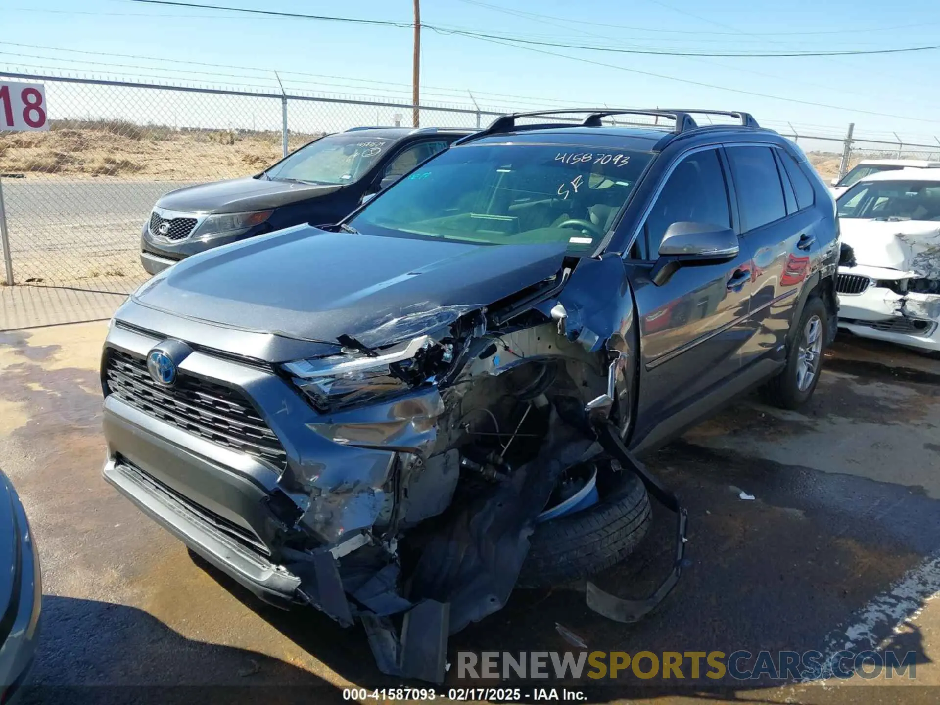 2 Photograph of a damaged car JTMRWRFV6ND165774 TOYOTA RAV4 HYBRID 2022