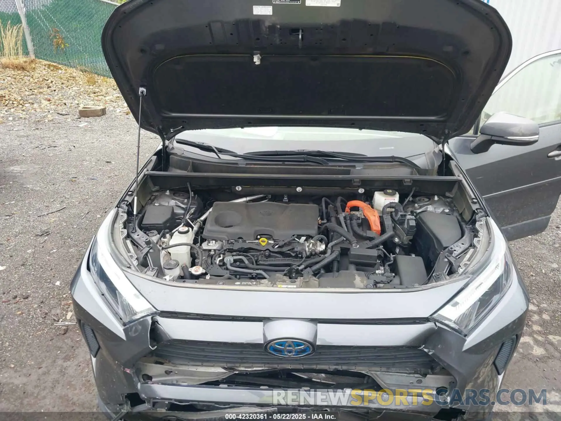10 Photograph of a damaged car JTMRWRFV6ND568122 TOYOTA RAV4 HYBRID 2022