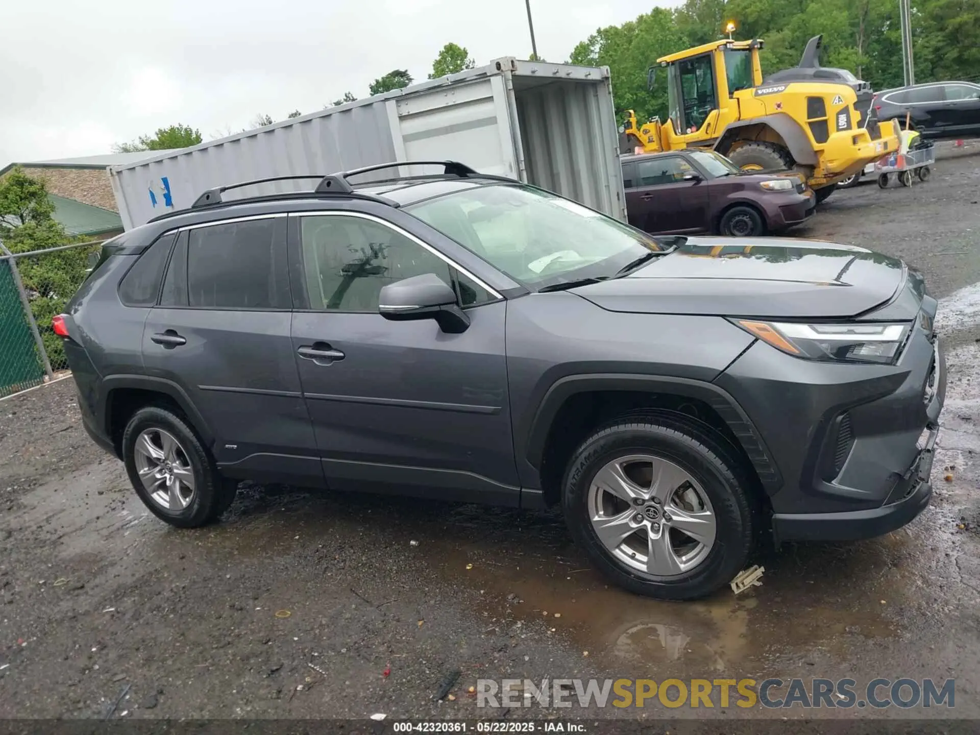 13 Photograph of a damaged car JTMRWRFV6ND568122 TOYOTA RAV4 HYBRID 2022