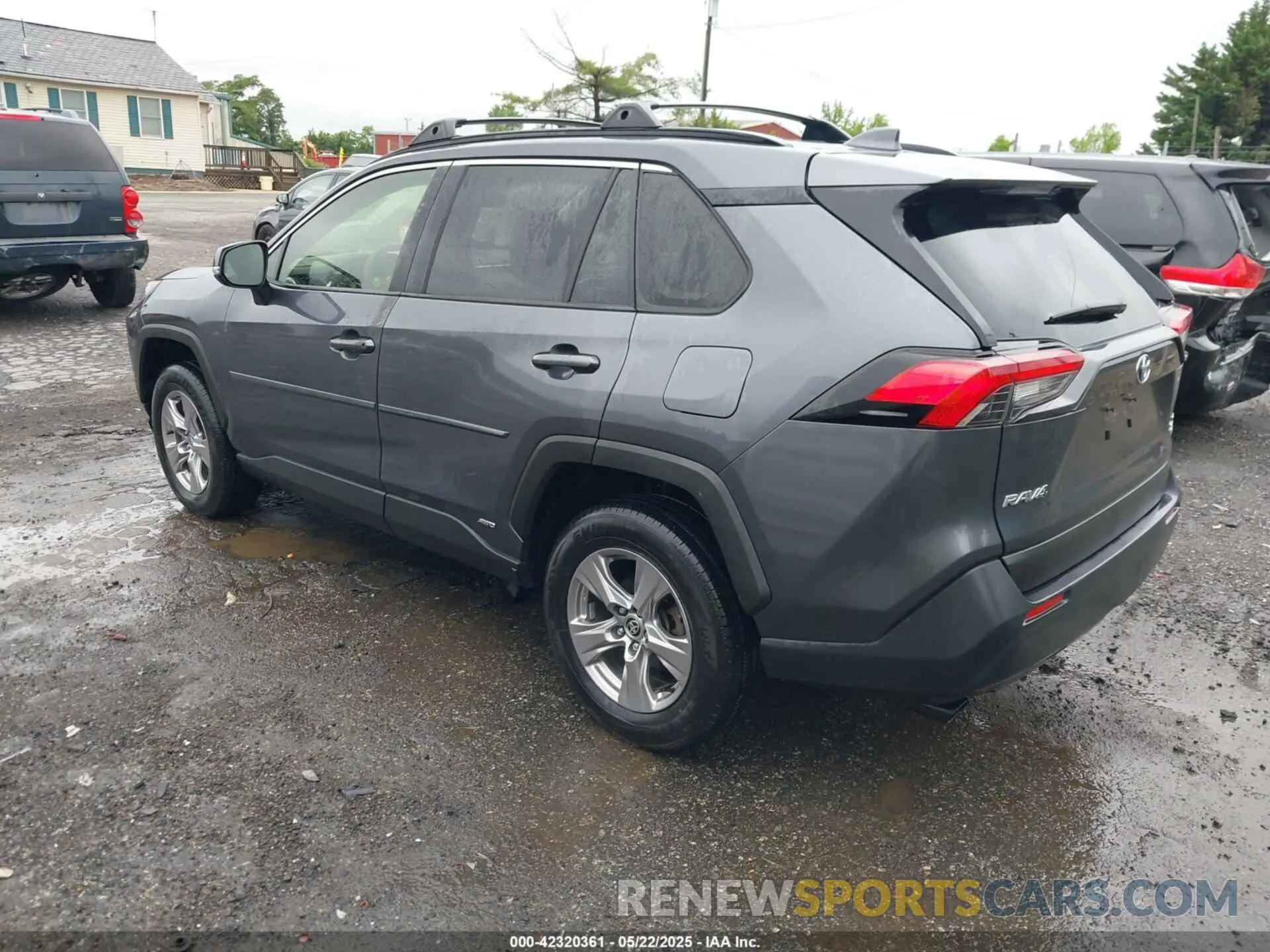3 Photograph of a damaged car JTMRWRFV6ND568122 TOYOTA RAV4 HYBRID 2022
