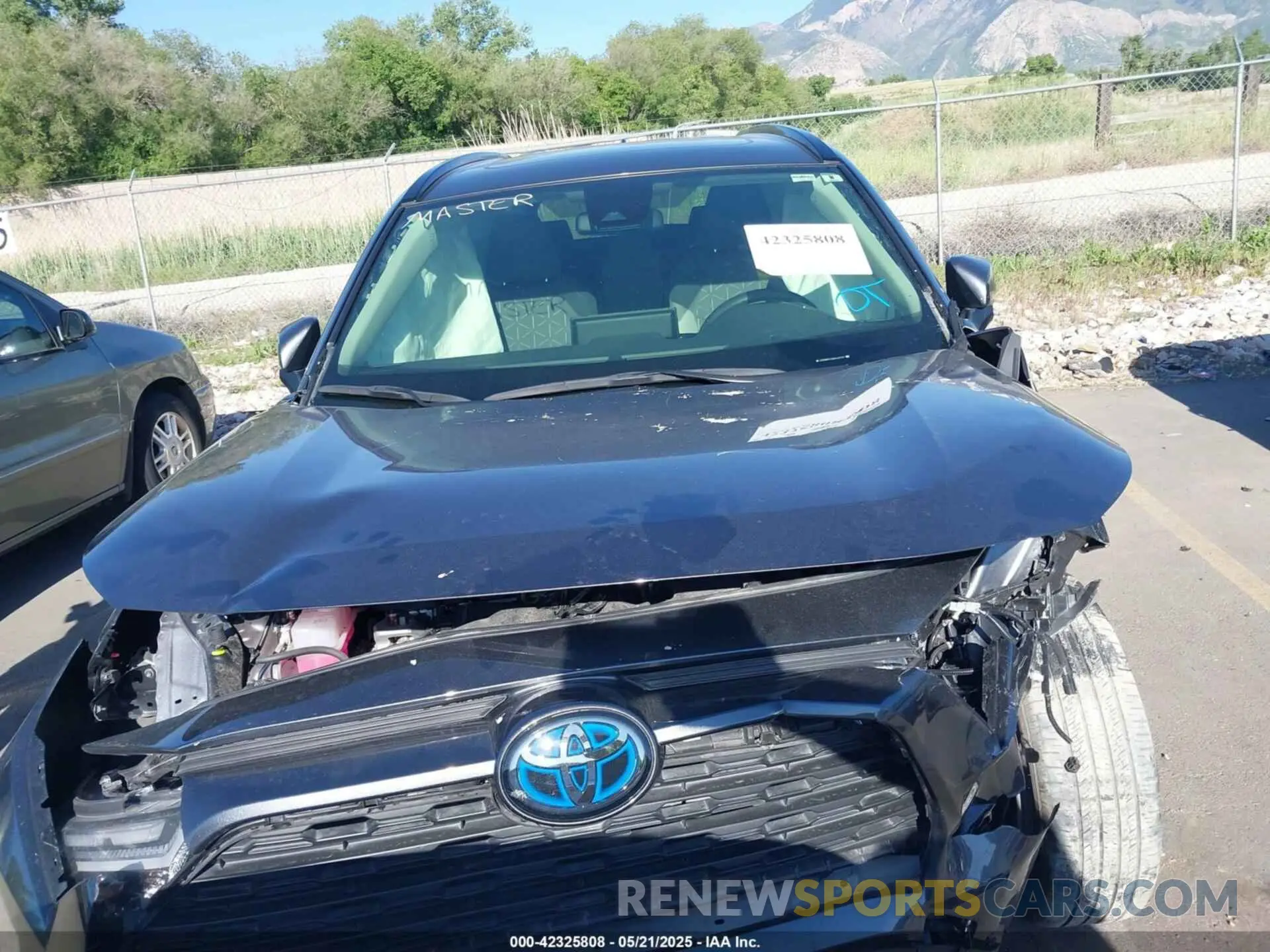 12 Photograph of a damaged car JTMRWRFVXND162537 TOYOTA RAV4 HYBRID 2022