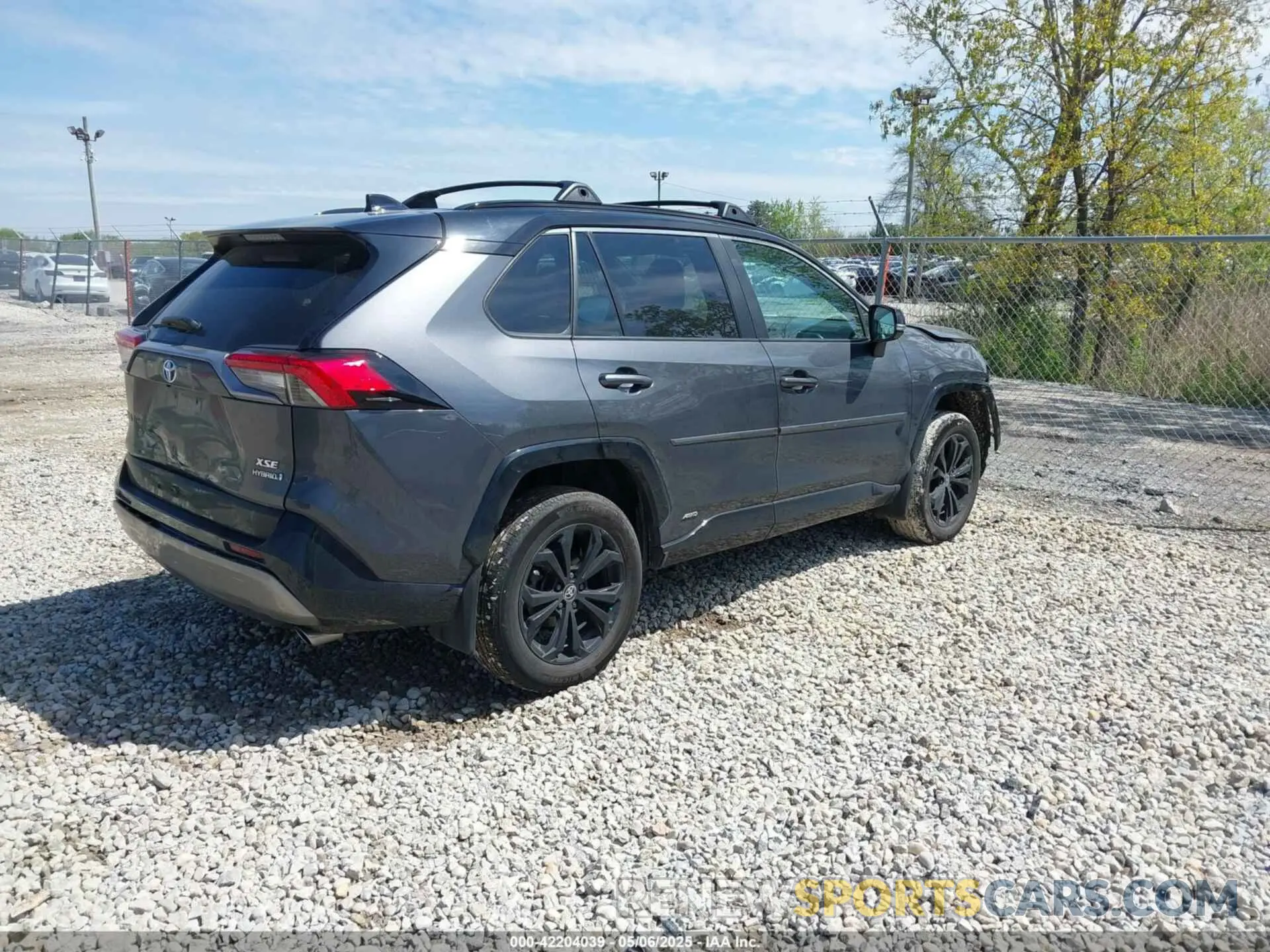 4 Photograph of a damaged car 2T3E6RFV3PW041997 TOYOTA RAV4 HYBRID 2023