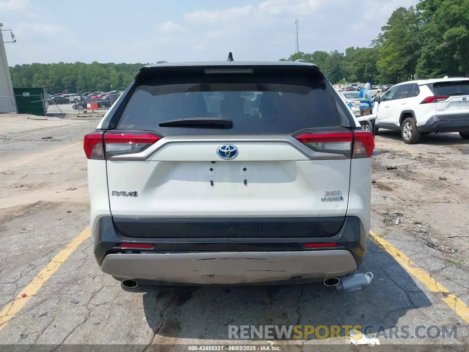 16 Photograph of a damaged car 2T3E6RFV5PW041418 TOYOTA RAV4 HYBRID 2023