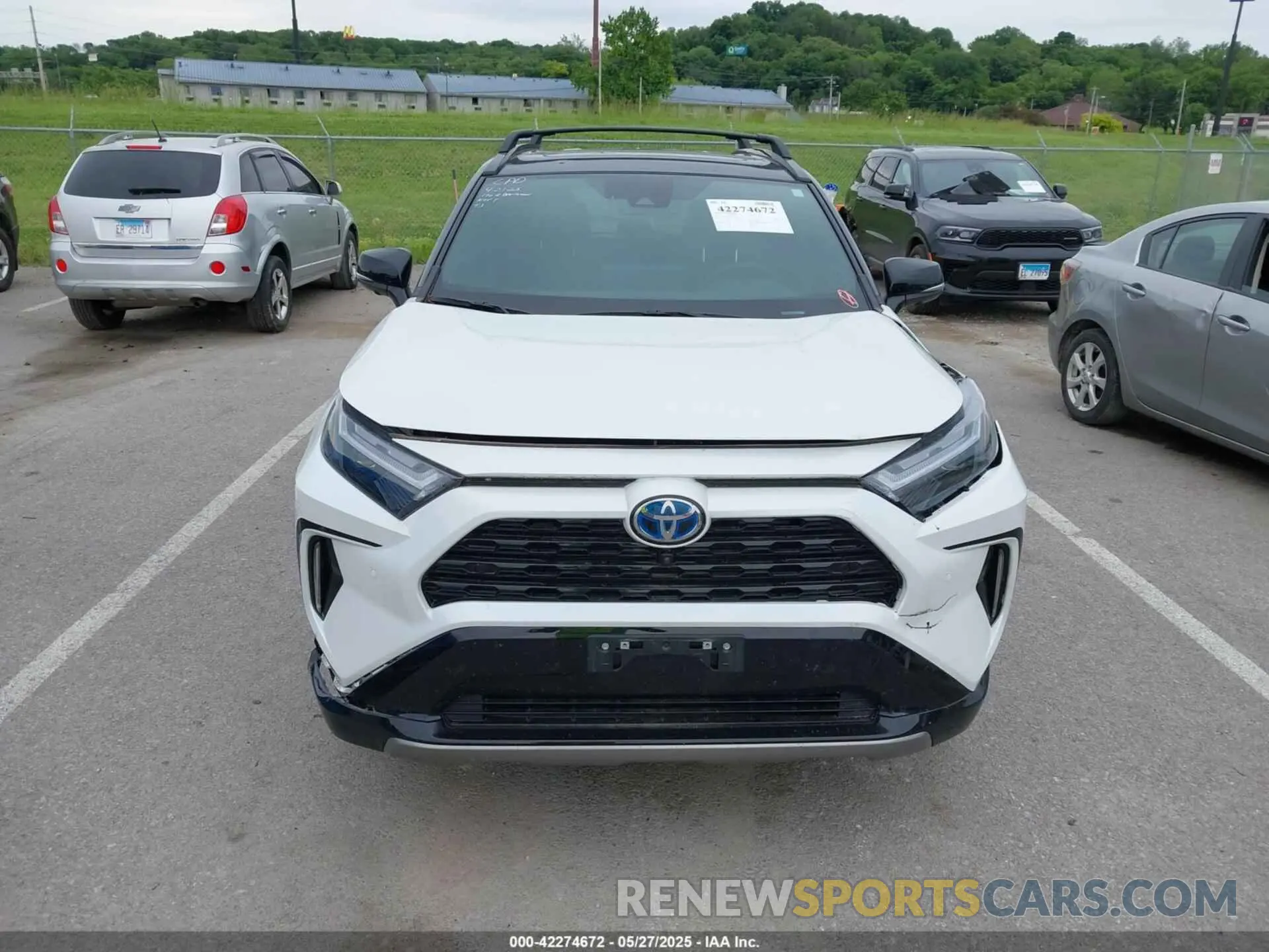 13 Photograph of a damaged car 2T3E6RFV5PW043301 TOYOTA RAV4 HYBRID 2023