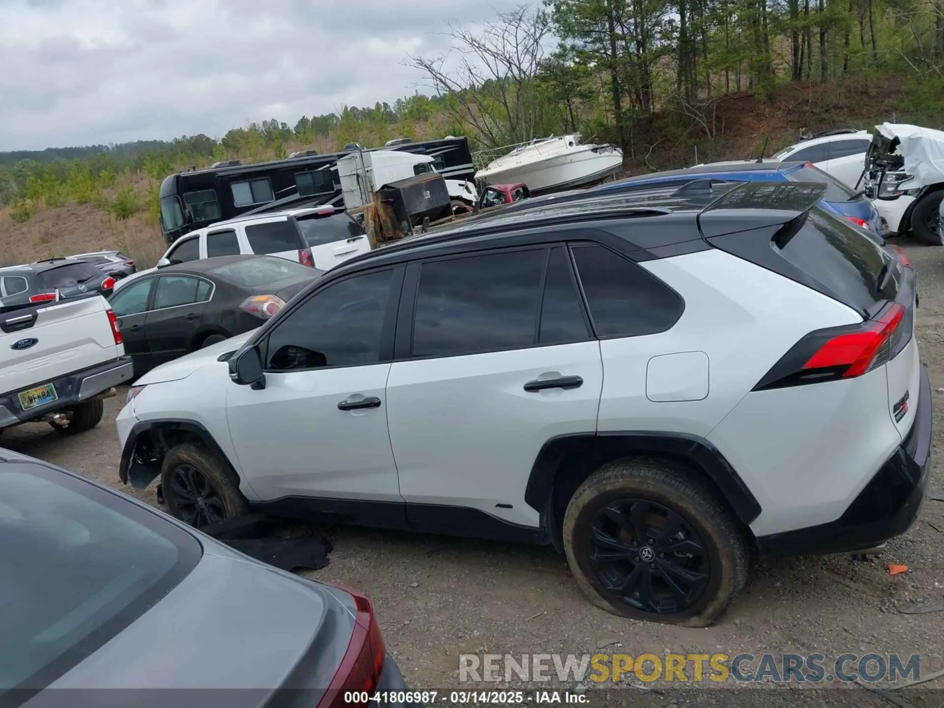 14 Photograph of a damaged car 2T3E6RFV7PW041310 TOYOTA RAV4 HYBRID 2023