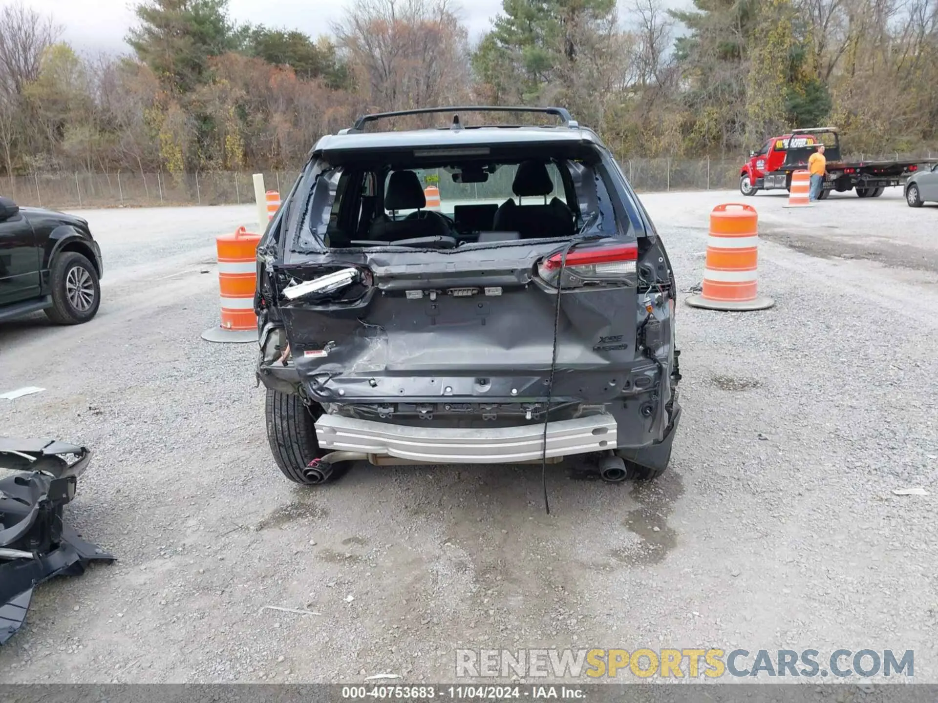 17 Photograph of a damaged car 2T3E6RFV8PW046208 TOYOTA RAV4 HYBRID 2023