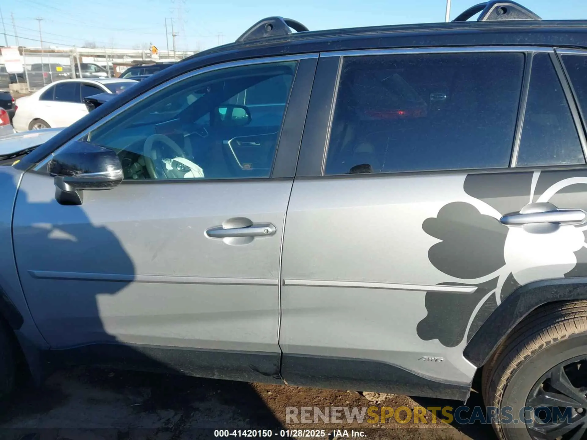 14 Photograph of a damaged car 2T3E6RFV9PW038876 TOYOTA RAV4 HYBRID 2023