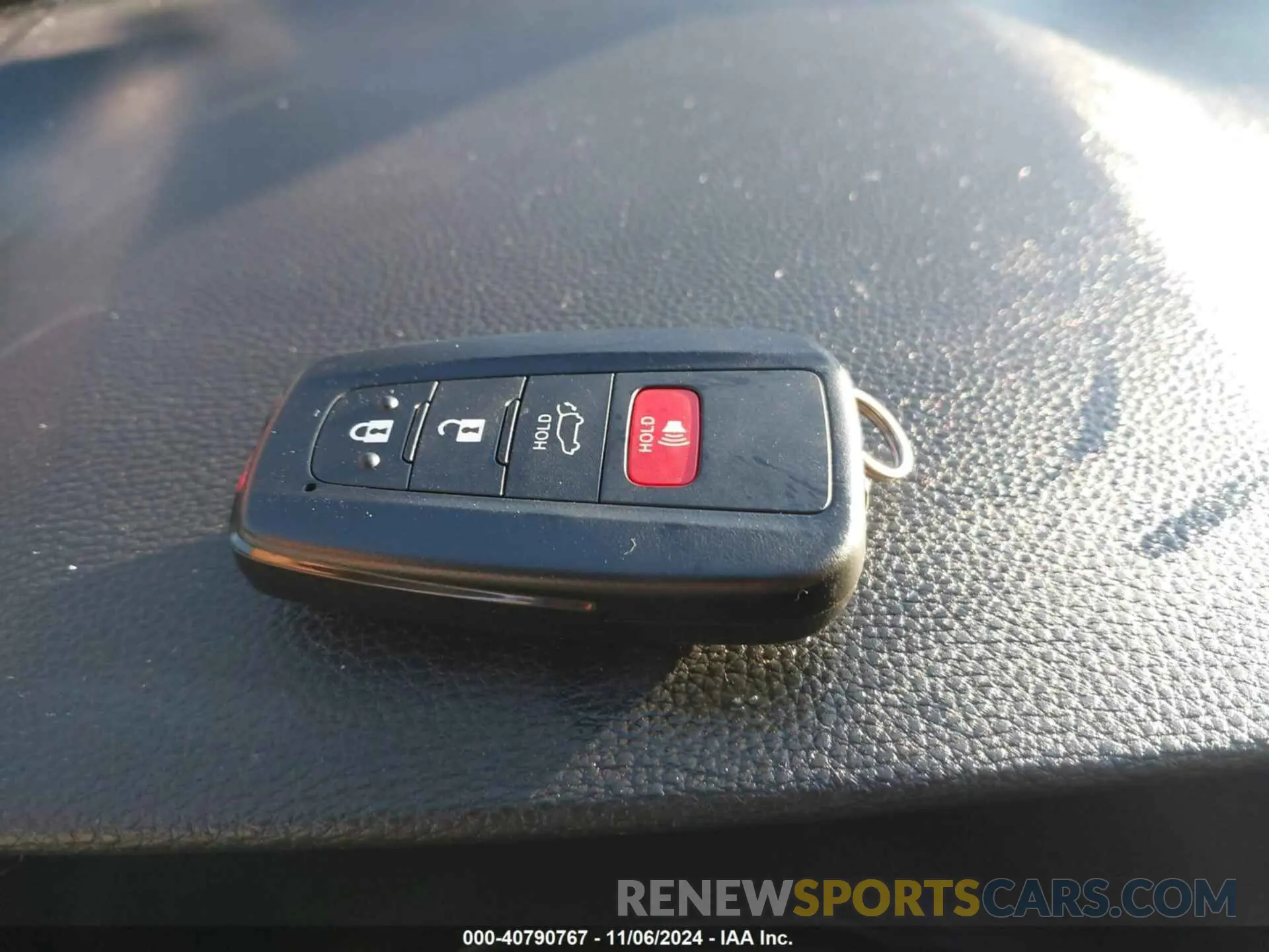 11 Photograph of a damaged car 2T3E6RFV9PW039946 TOYOTA RAV4 HYBRID 2023