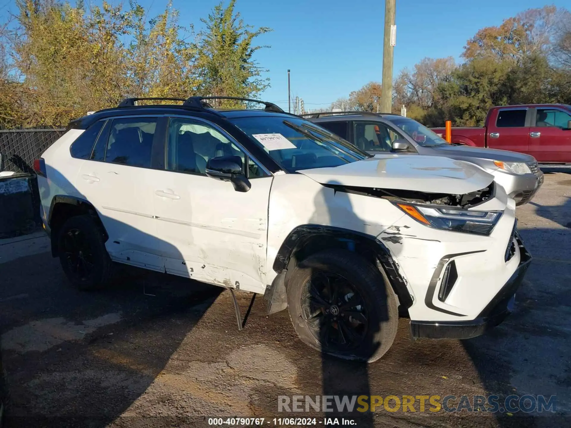 13 Photograph of a damaged car 2T3E6RFV9PW039946 TOYOTA RAV4 HYBRID 2023