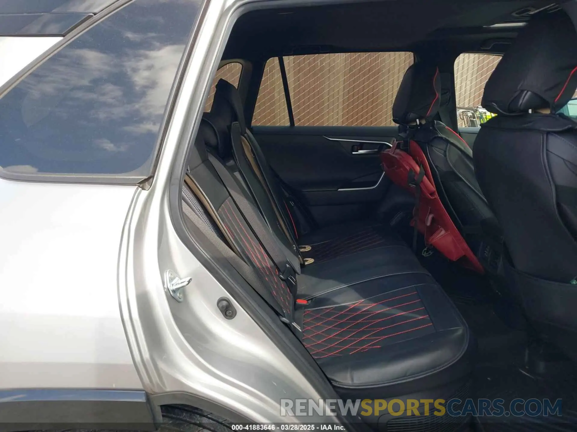 8 Photograph of a damaged car 2T3E6RFVXPW038952 TOYOTA RAV4 HYBRID 2023