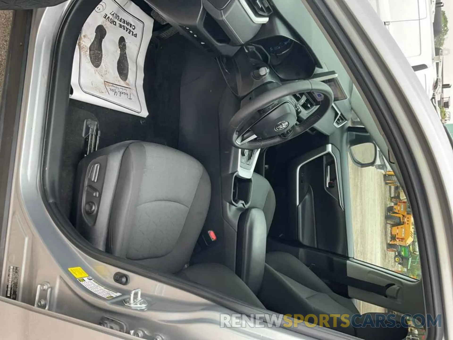 1 Photograph of a damaged car 2T3RWRFV2PW175238 TOYOTA RAV4 HYBRID 2023